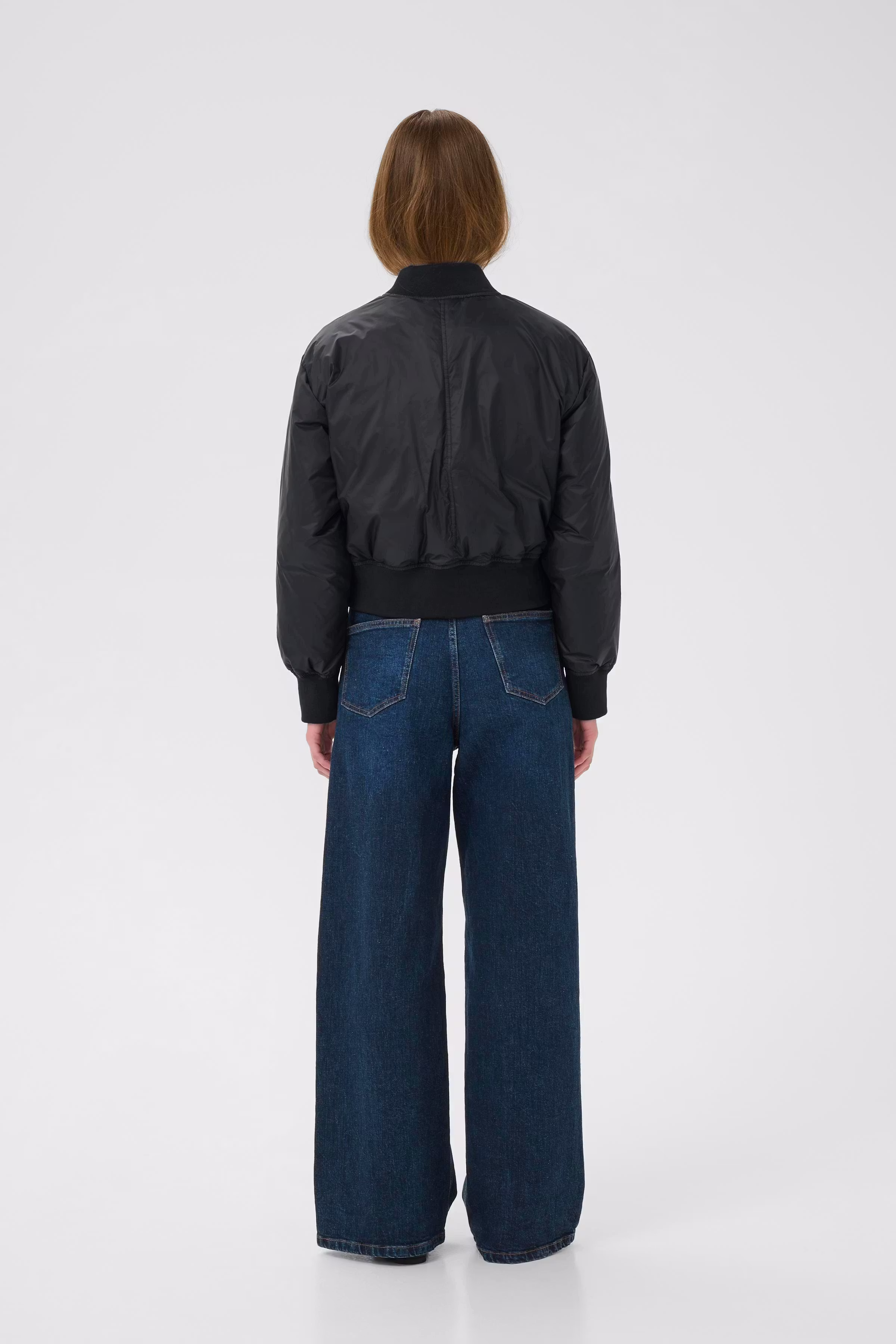 KialinnIW Cropped bomber jas LOOKBOOK BACK 30110657-194008