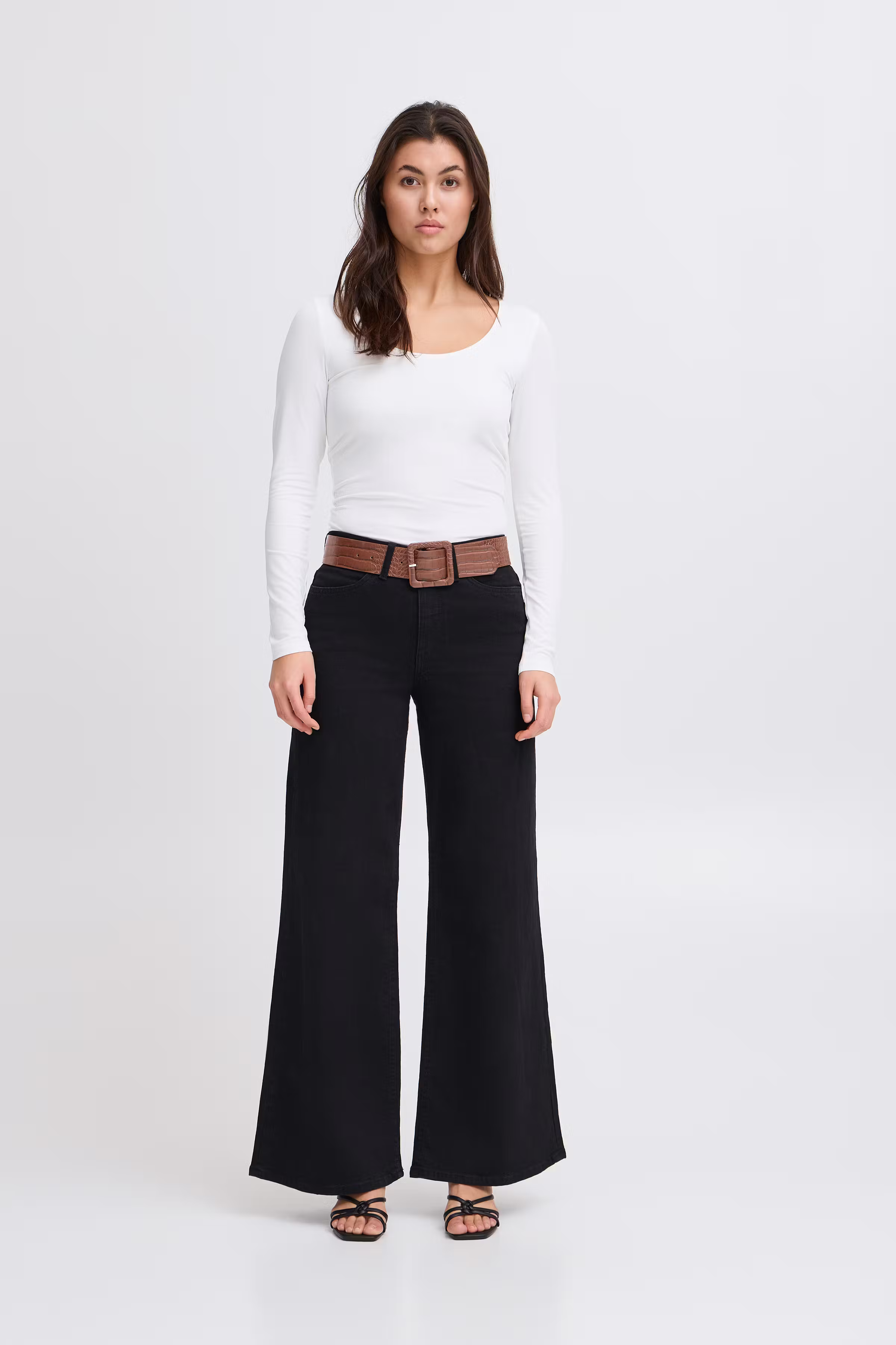 IAMILA Riem LOOKBOOK FRONT 20122743-181142