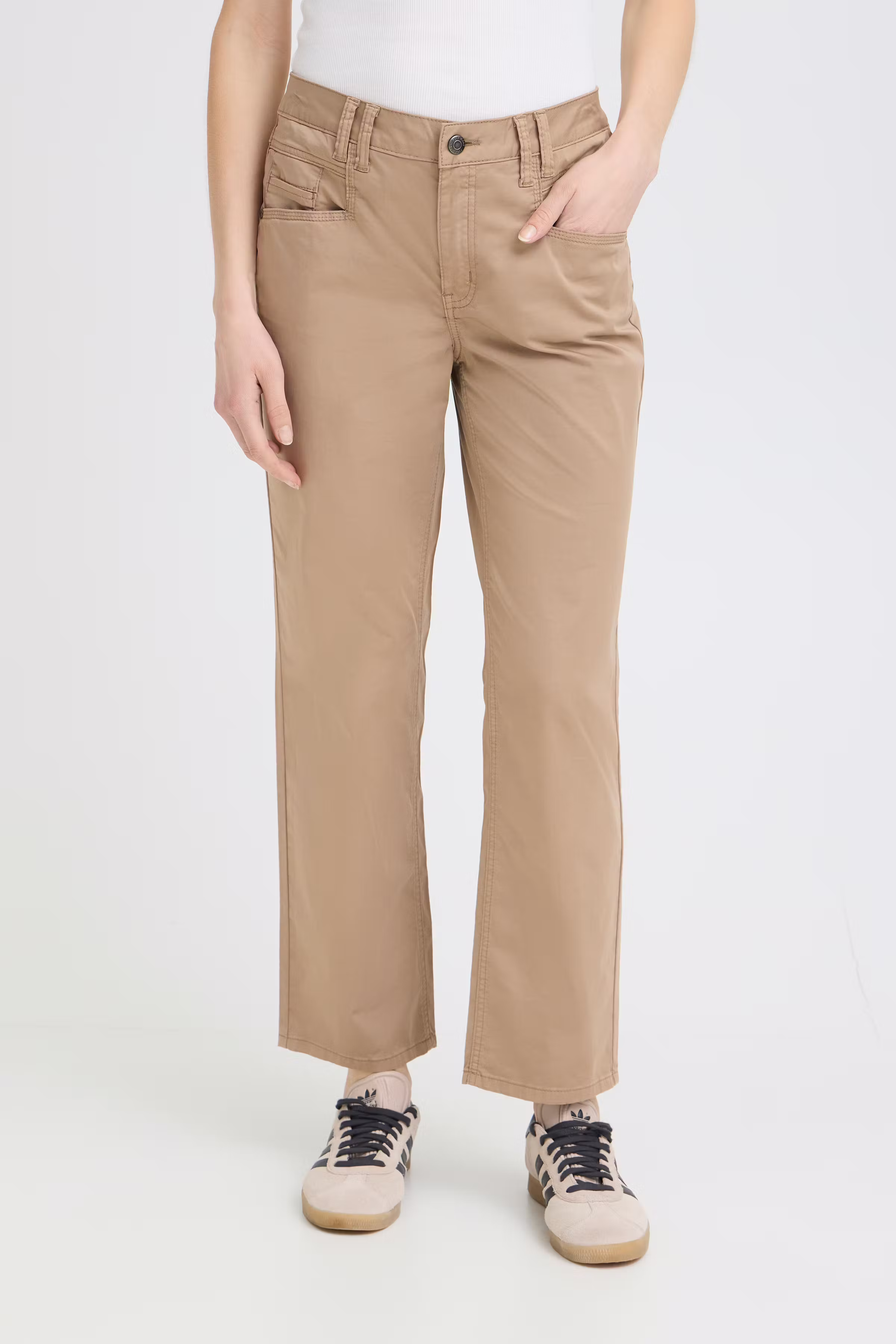 PZEVELYN Bukser LOOKBOOK FRONT 50210423-171009