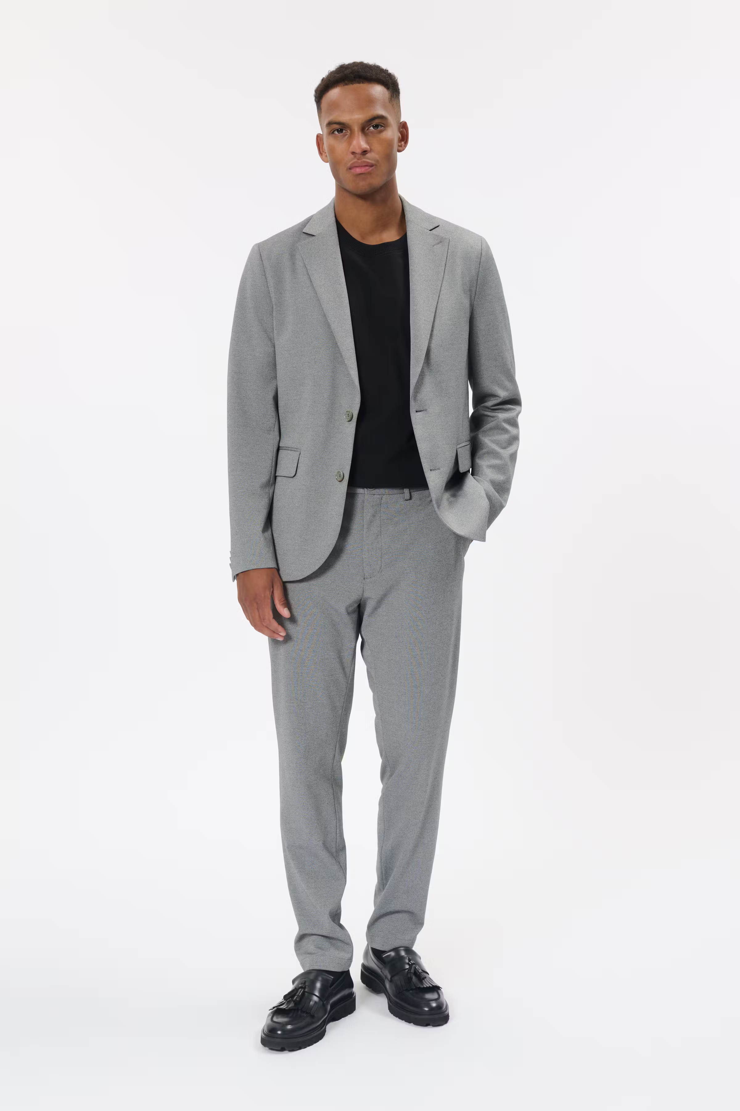 MAliam Bukser LOOKBOOK FRONT 30208802-300272