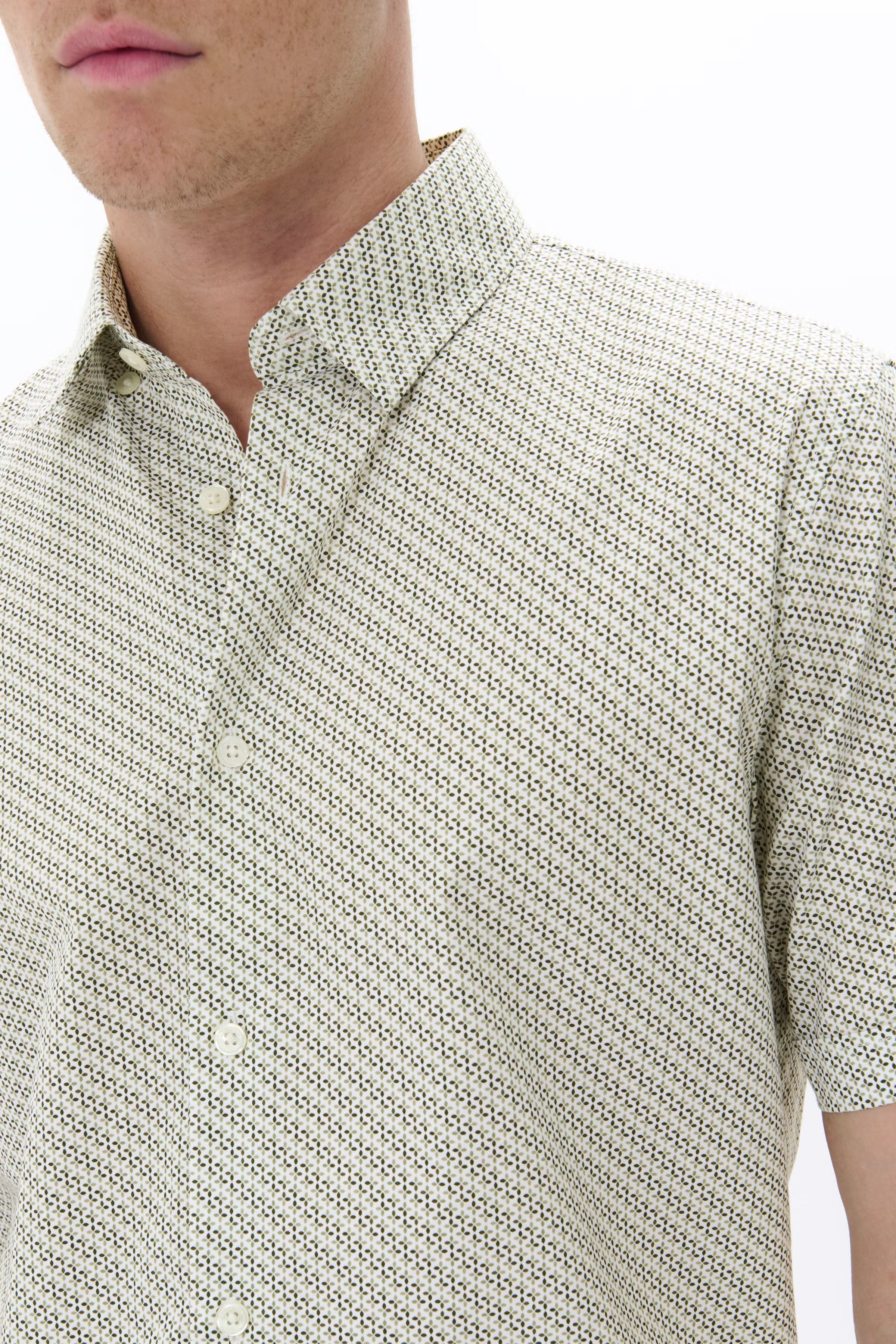 MAtrostol Shirt LOOKBOOK DETAIL 30208038-180312