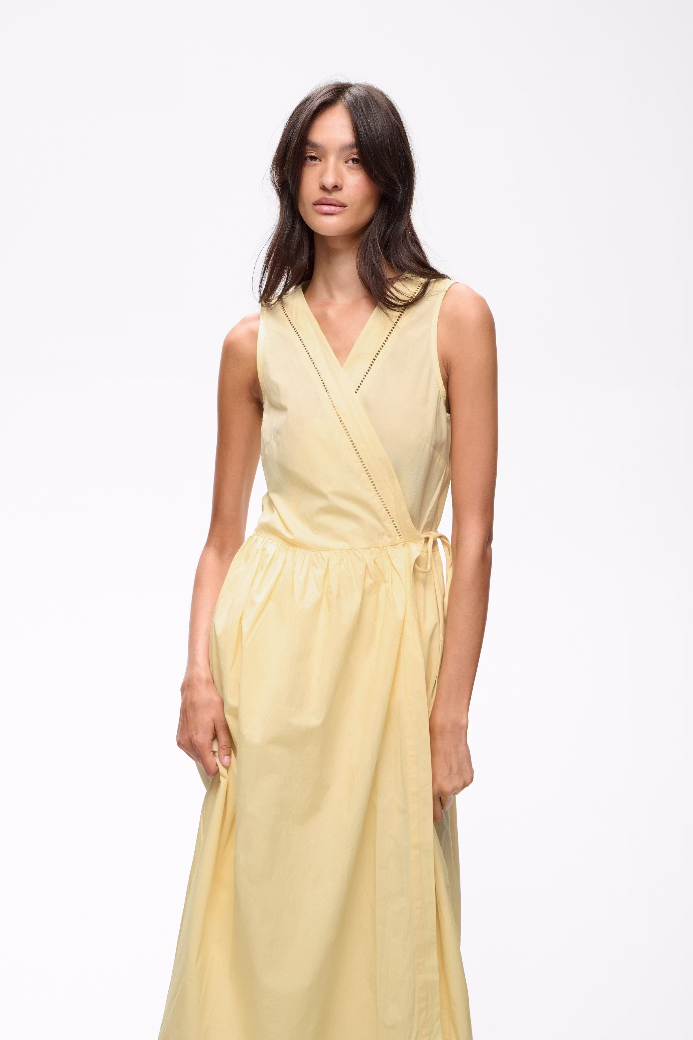 DaffodilIW Dress LOOKBOOK FRONT 30111263-110619