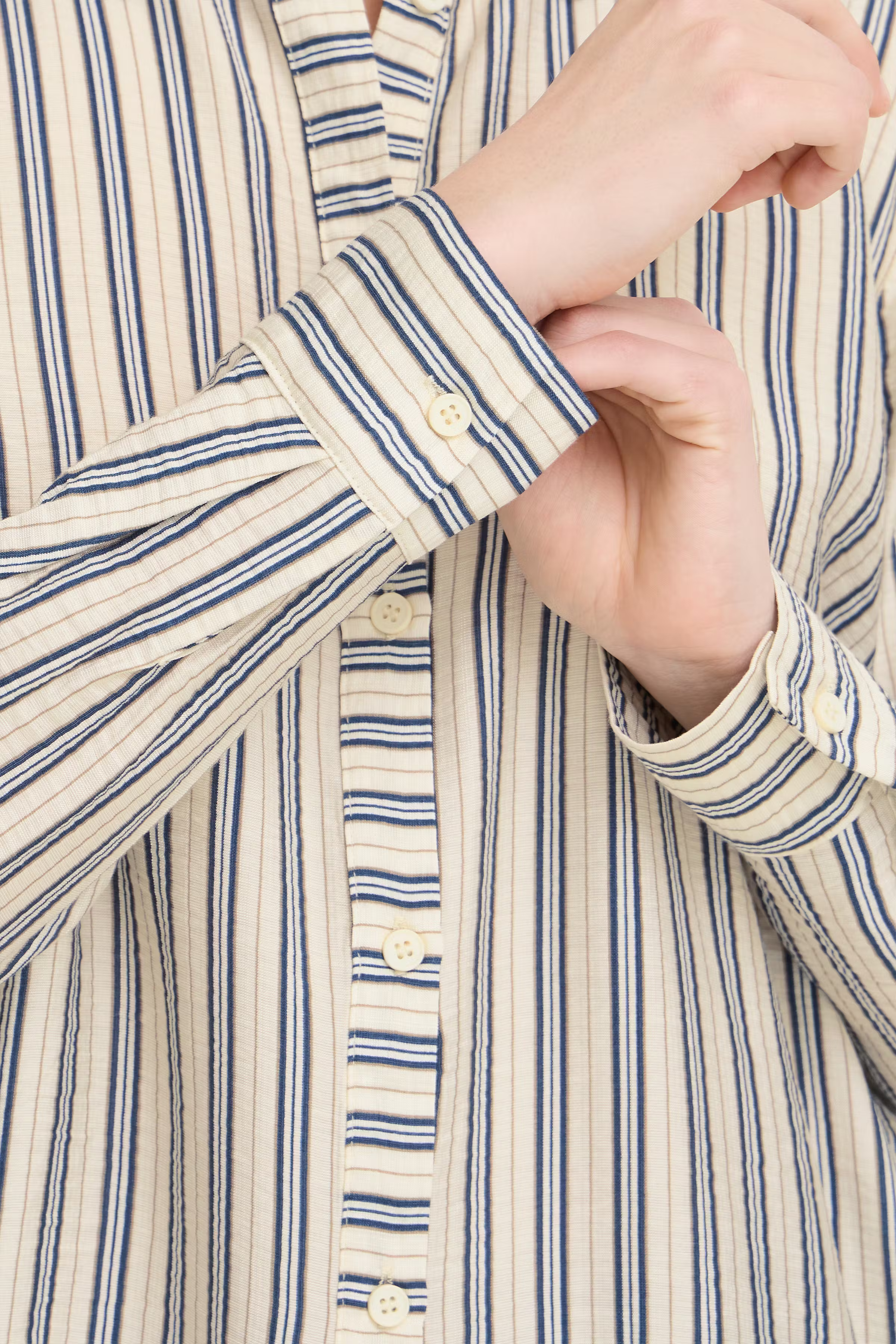 FRKAMILIA Hemd LOOKBOOK DETAIL 20617808-900007530