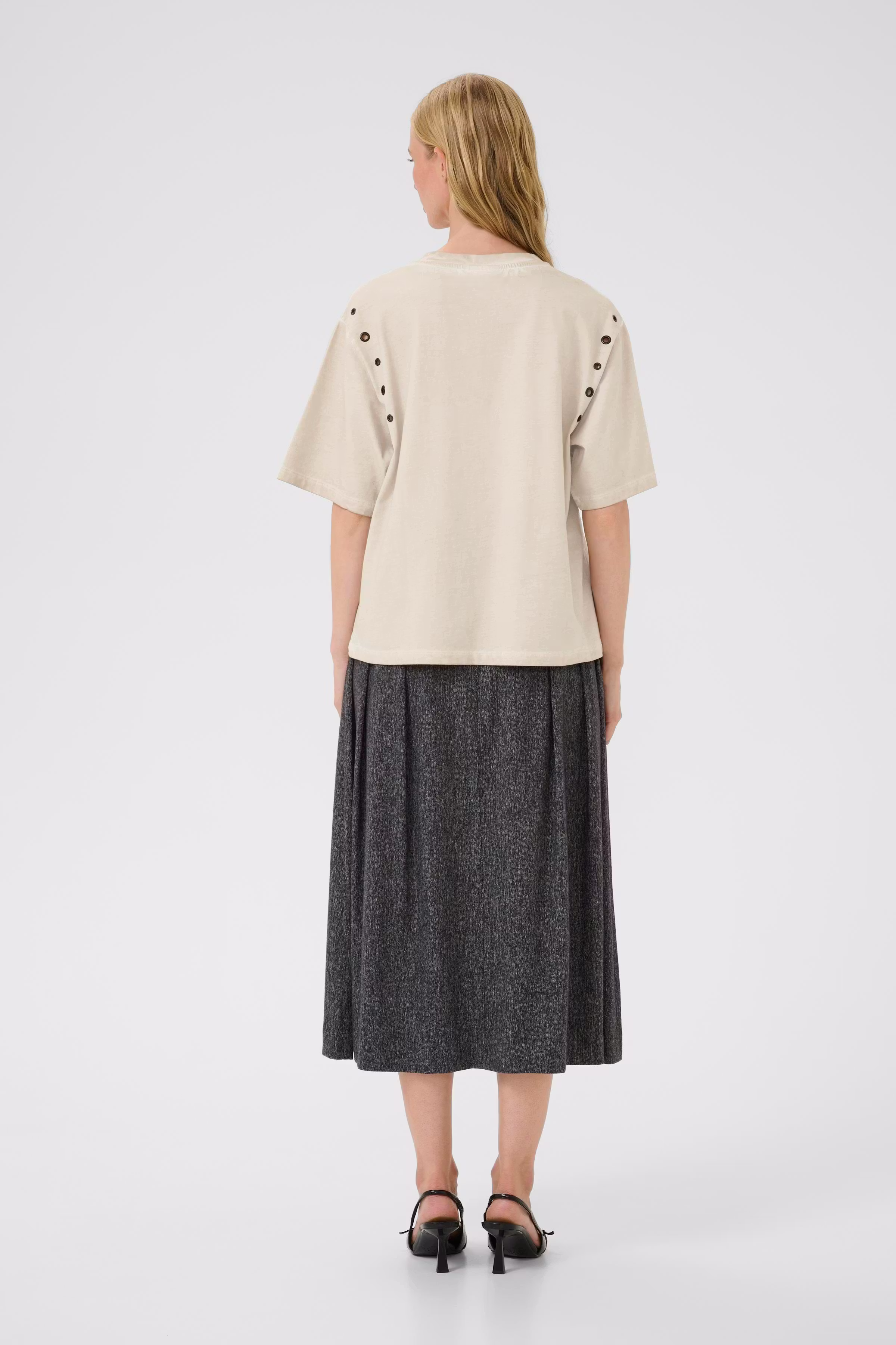 KBBecilla T-shirt LOOKBOOK BACK 10105643-140002