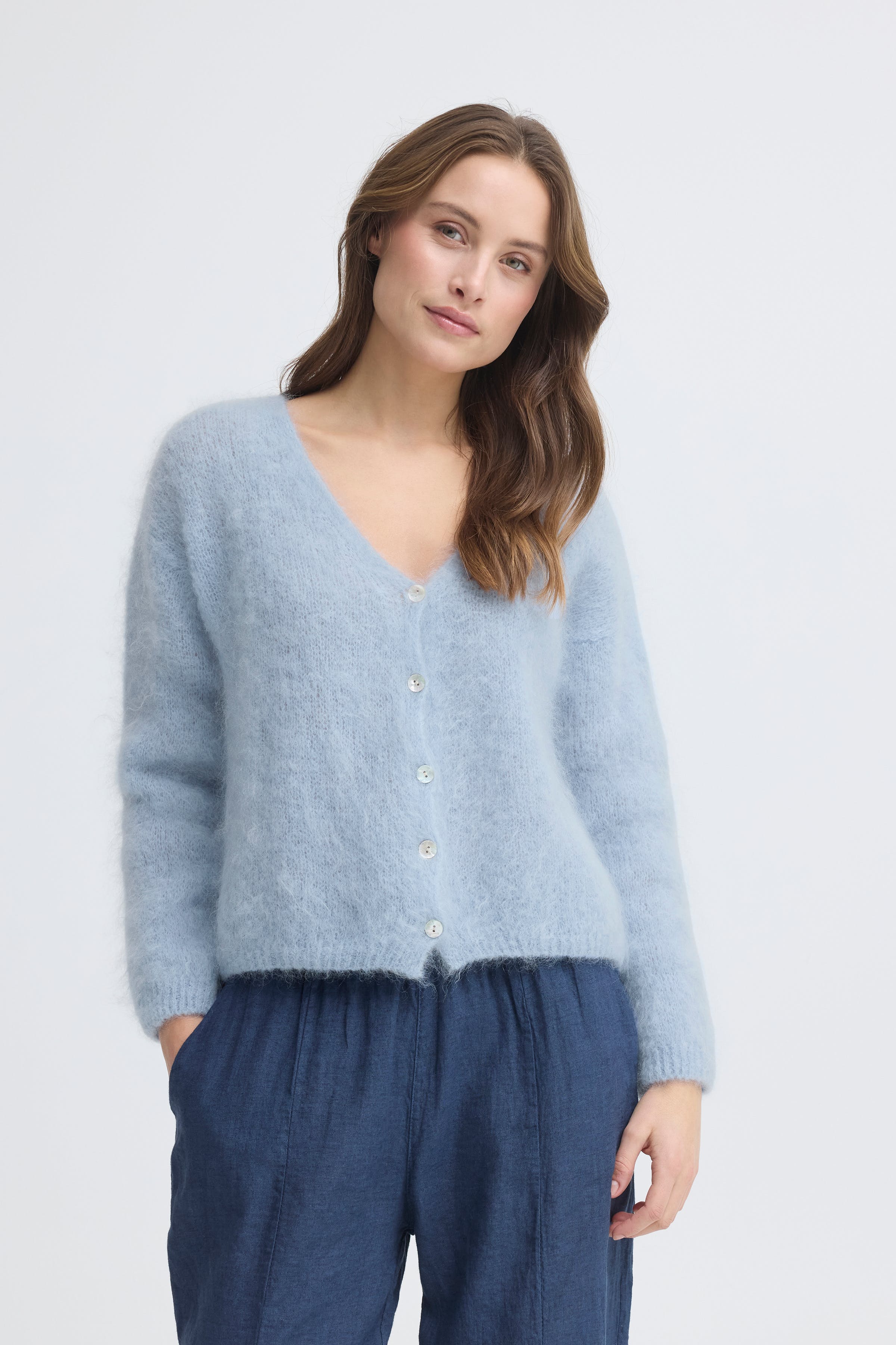 SBELLIE Cardigan LOOKBOOK FRONT 22101154-144112