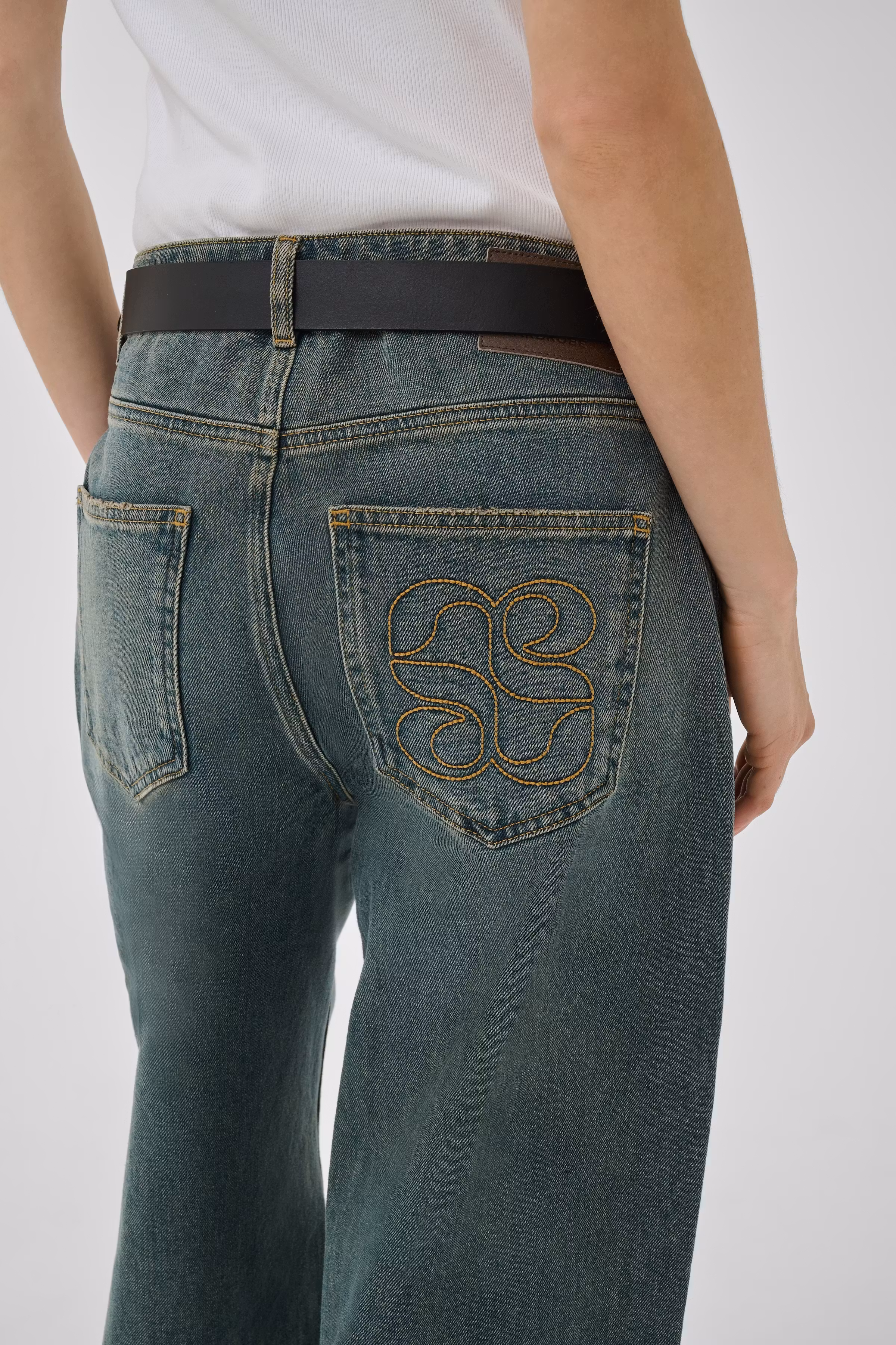 MWNida Jeans LOOKBOOK DETAIL 10705841-100066