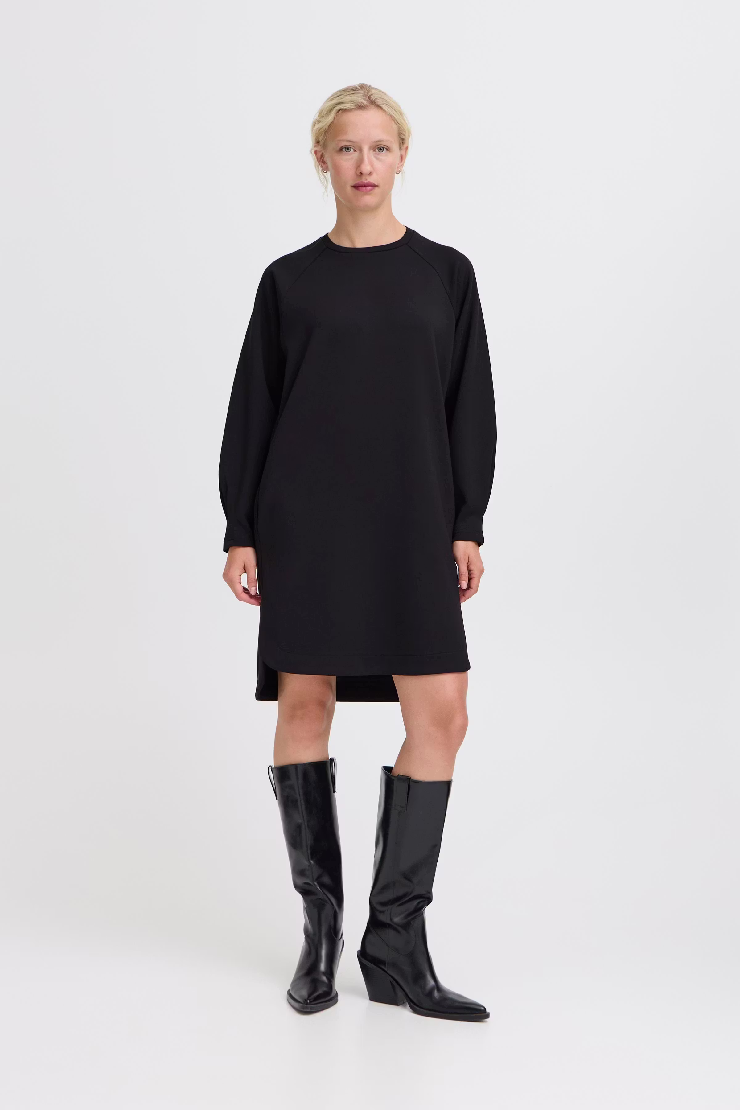 BYPUSTI Kjole LOOKBOOK FRONT 20818050-194008