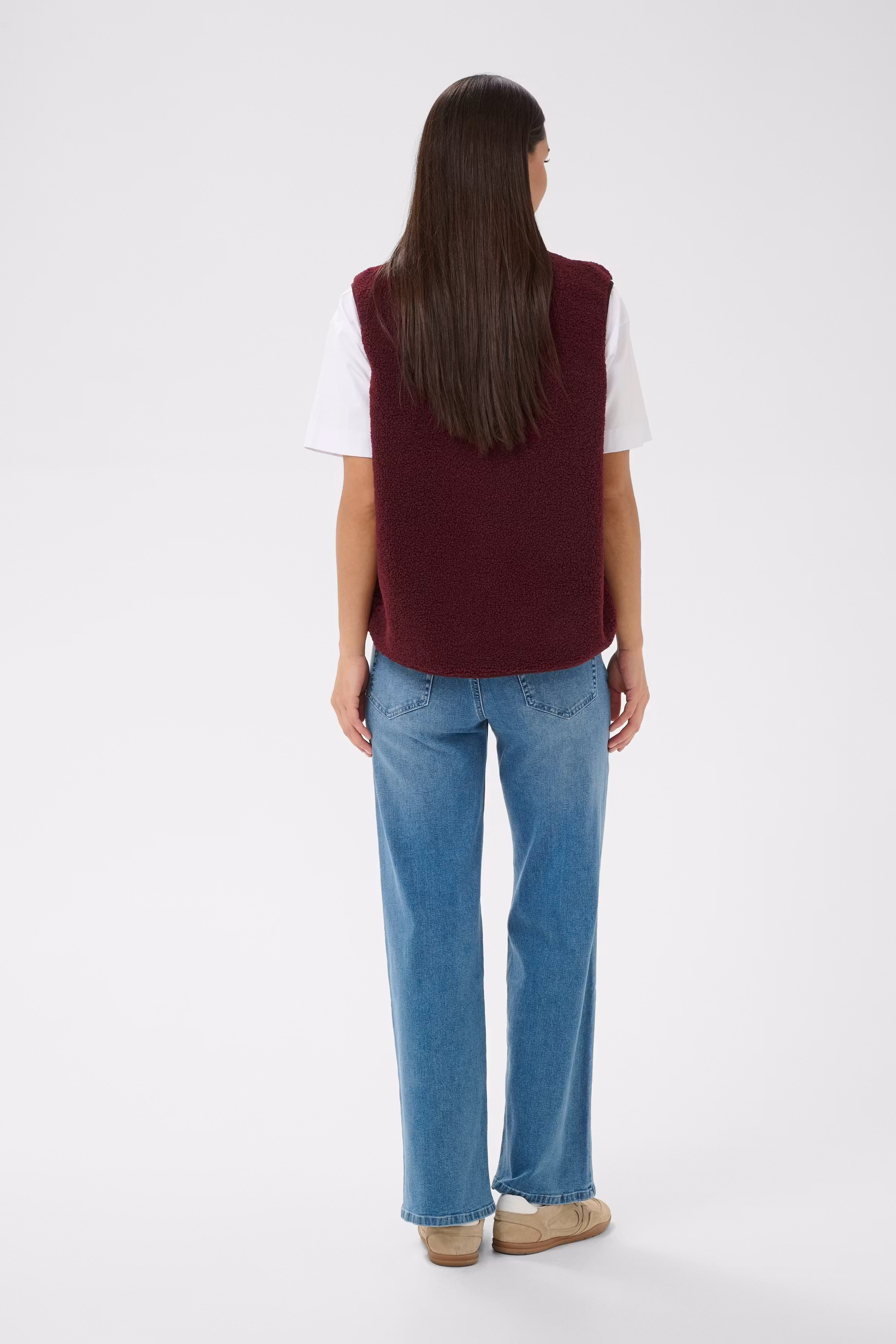 KAally Vest LOOKBOOK BACK 10512029-191522