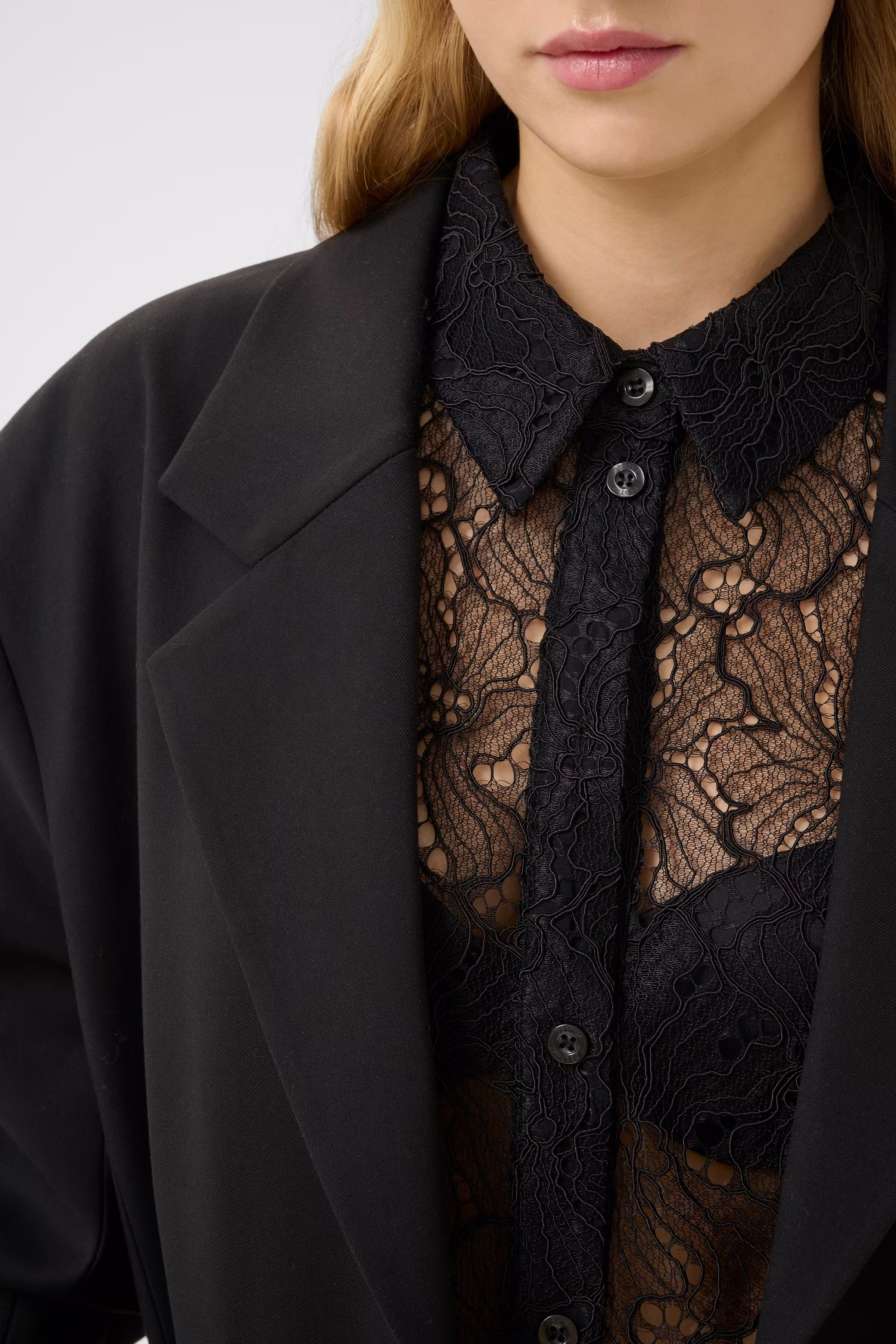 GZedea Kantblouse LOOKBOOK FRONT 10910601-100017