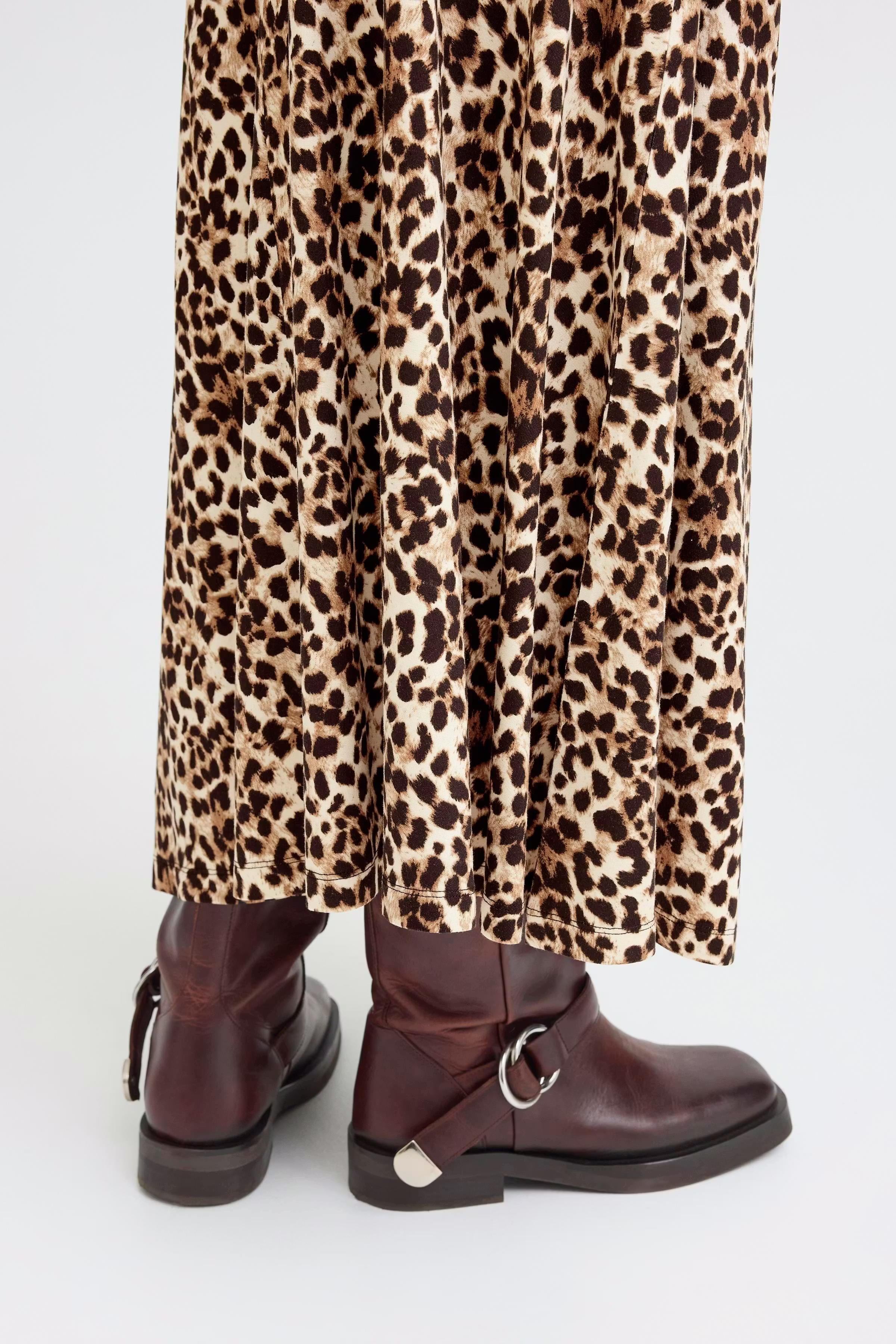 PZCHARLOTTE Rock LOOKBOOK DETAIL 50209085-204937