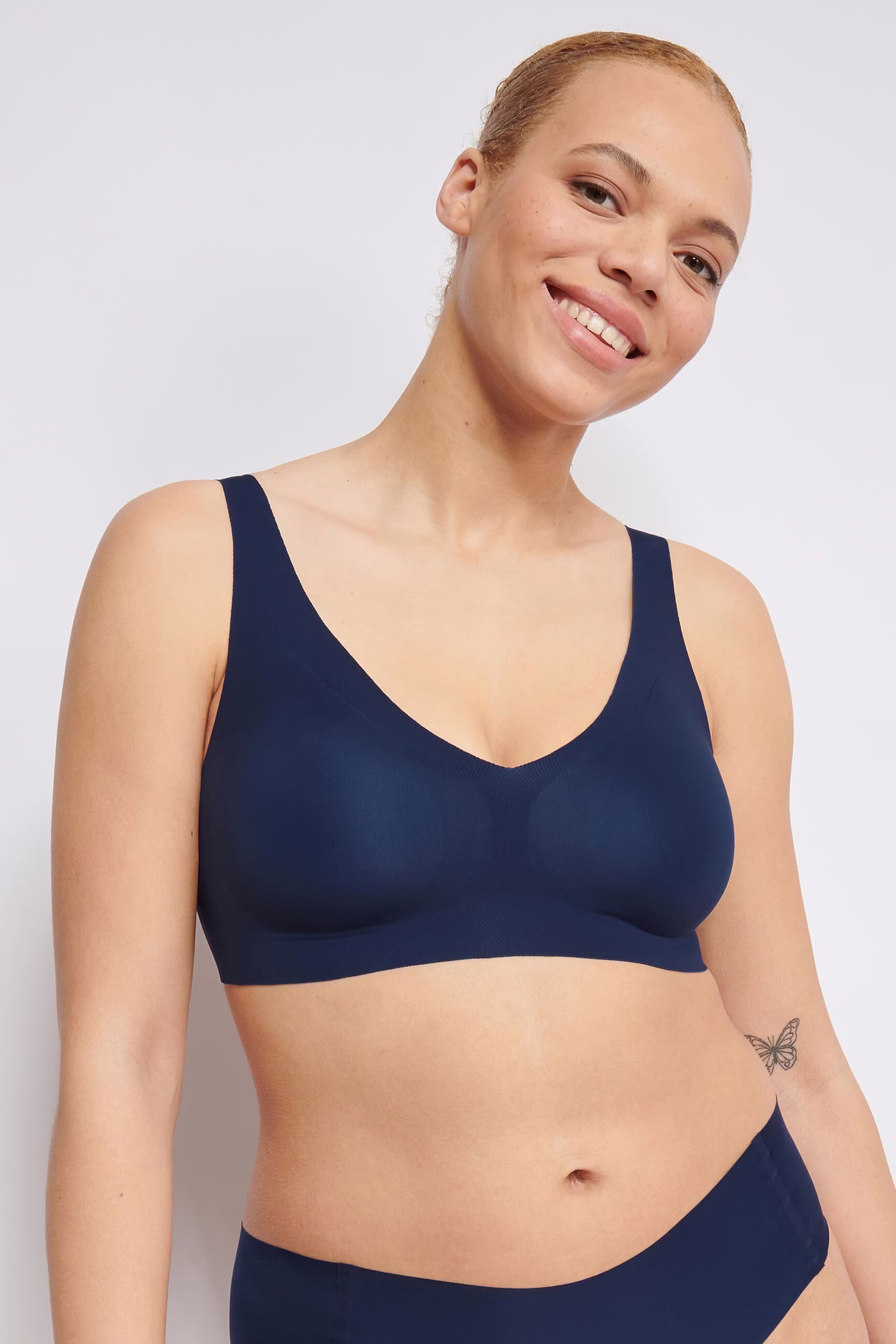 sloggiZERO-Feel Bra LOOKBOOK FRONT 40551607-400837