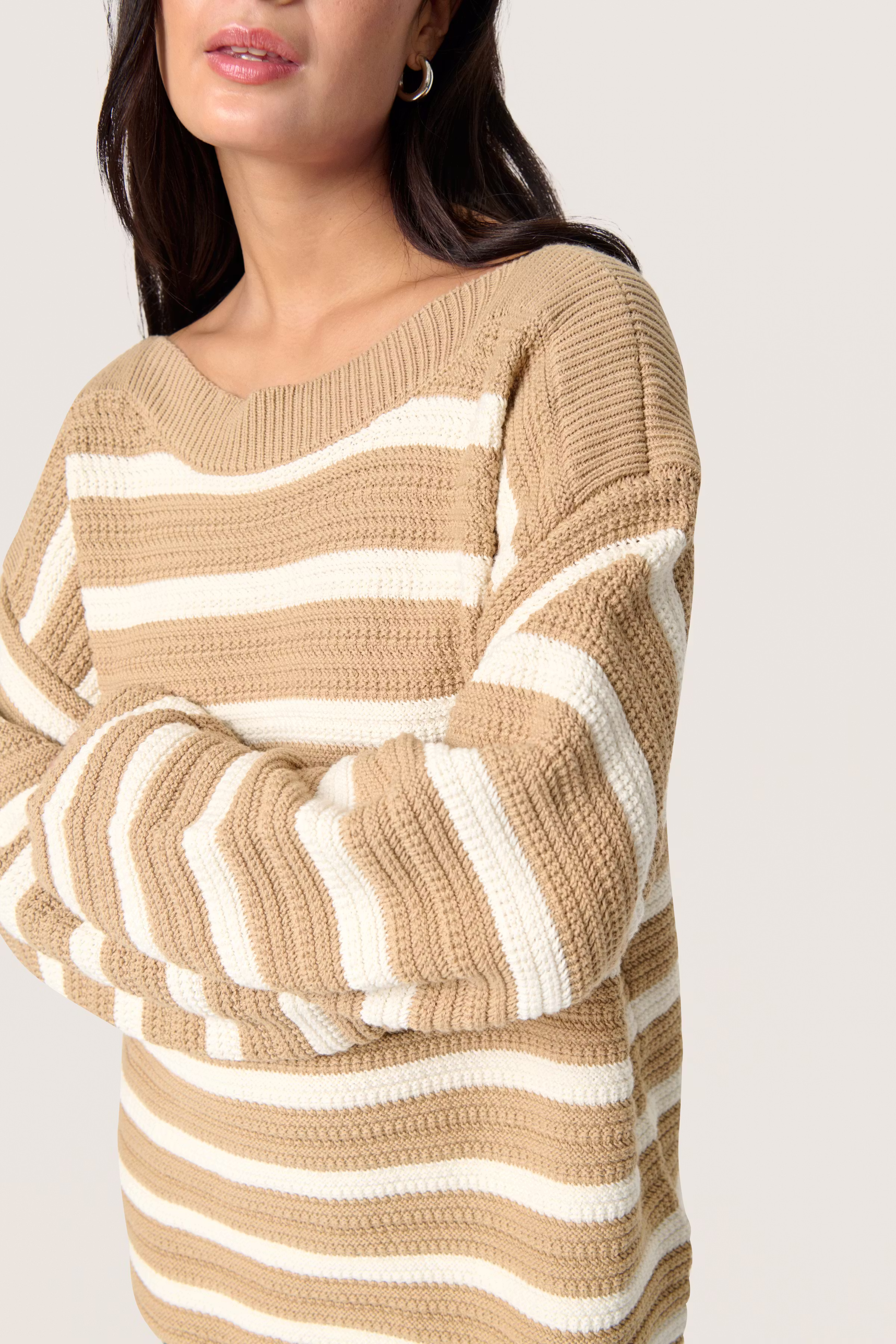 SLSusanna Pullover LOOKBOOK DETAIL 30408299-303719