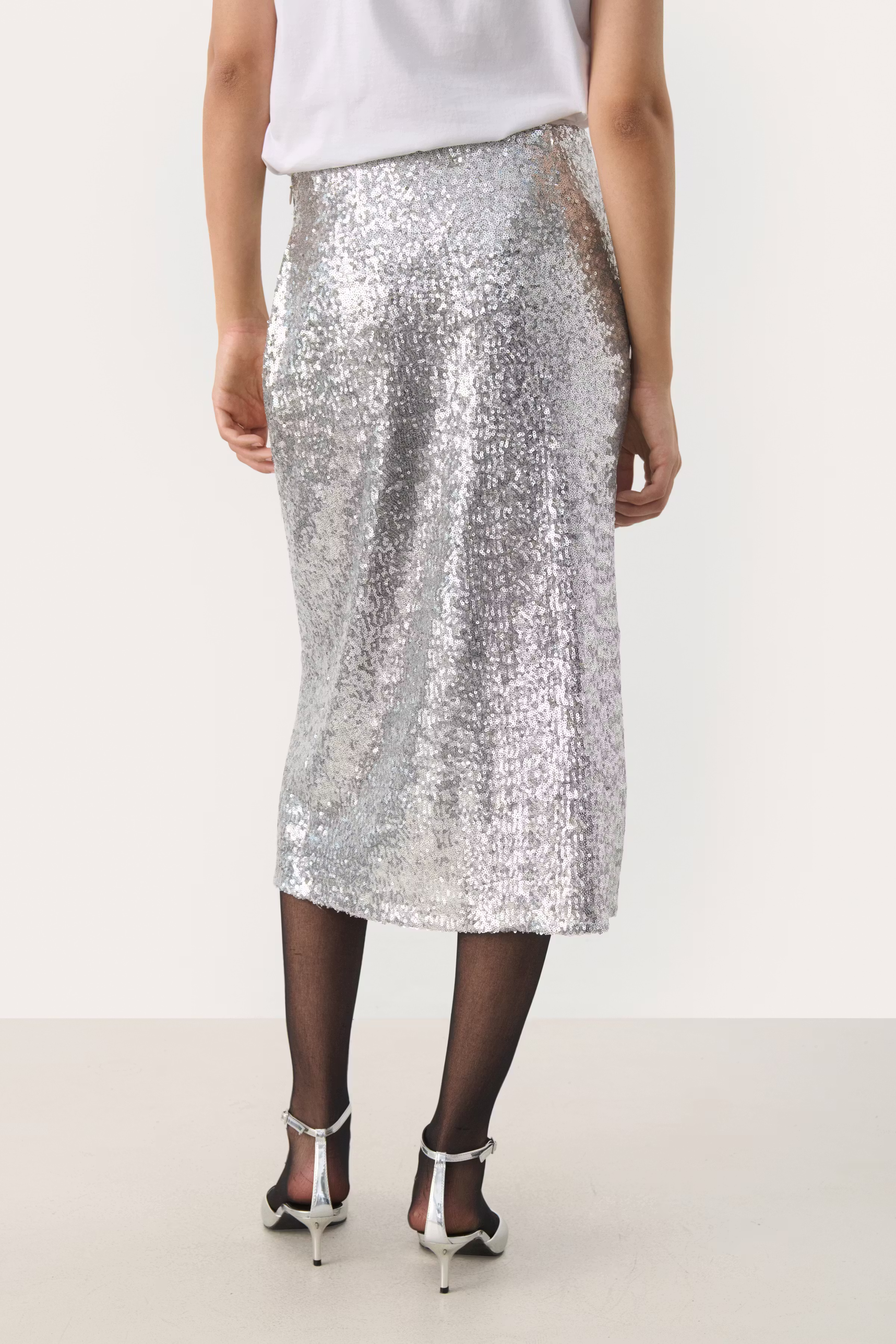 TeffaniaPW Skirt LOOKBOOK BACK 30309151-145002