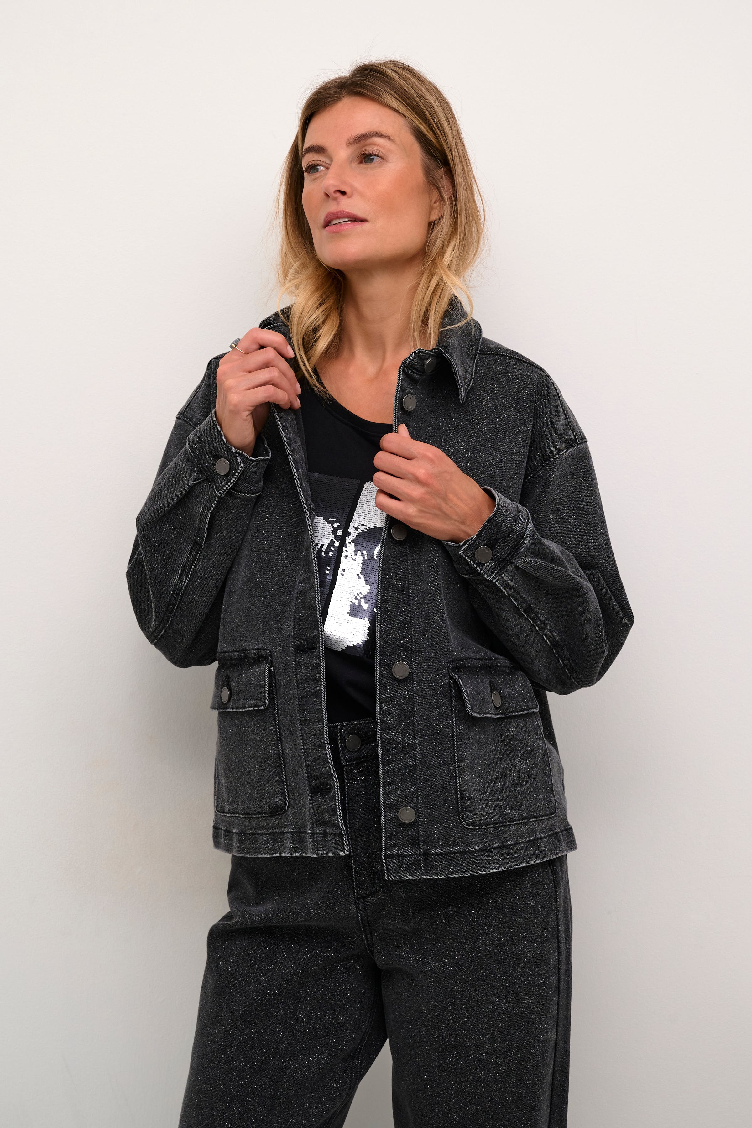 CRTrish Jeansjacke LOOKBOOK FRONT 10613150-106599