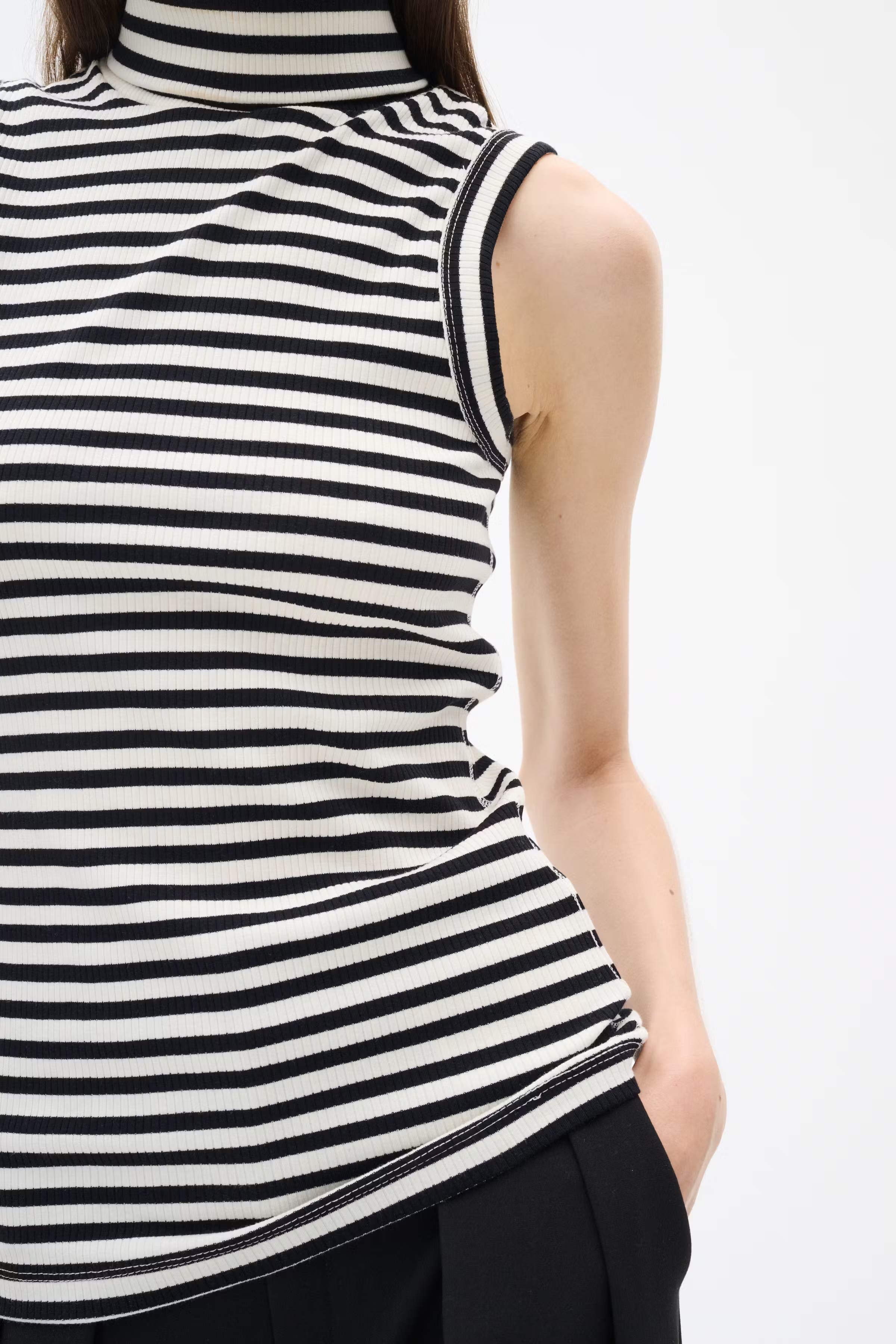 DagnaIW Top LOOKBOOK DETAIL 30107271-301284