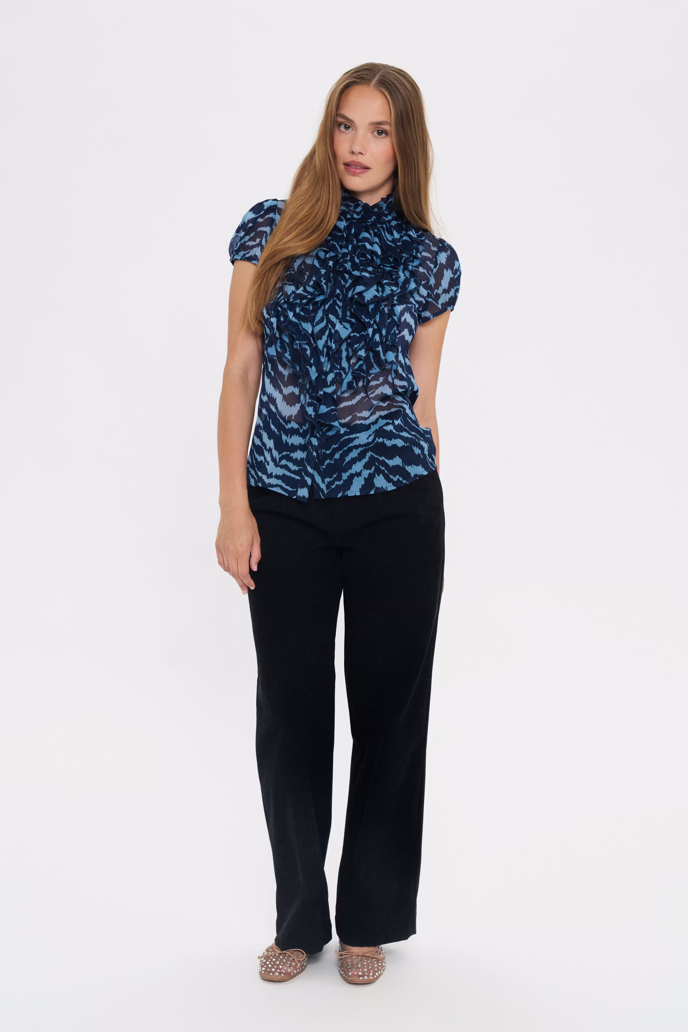 LiljaSZ Hemd LOOKBOOK FRONT 30512464-304347