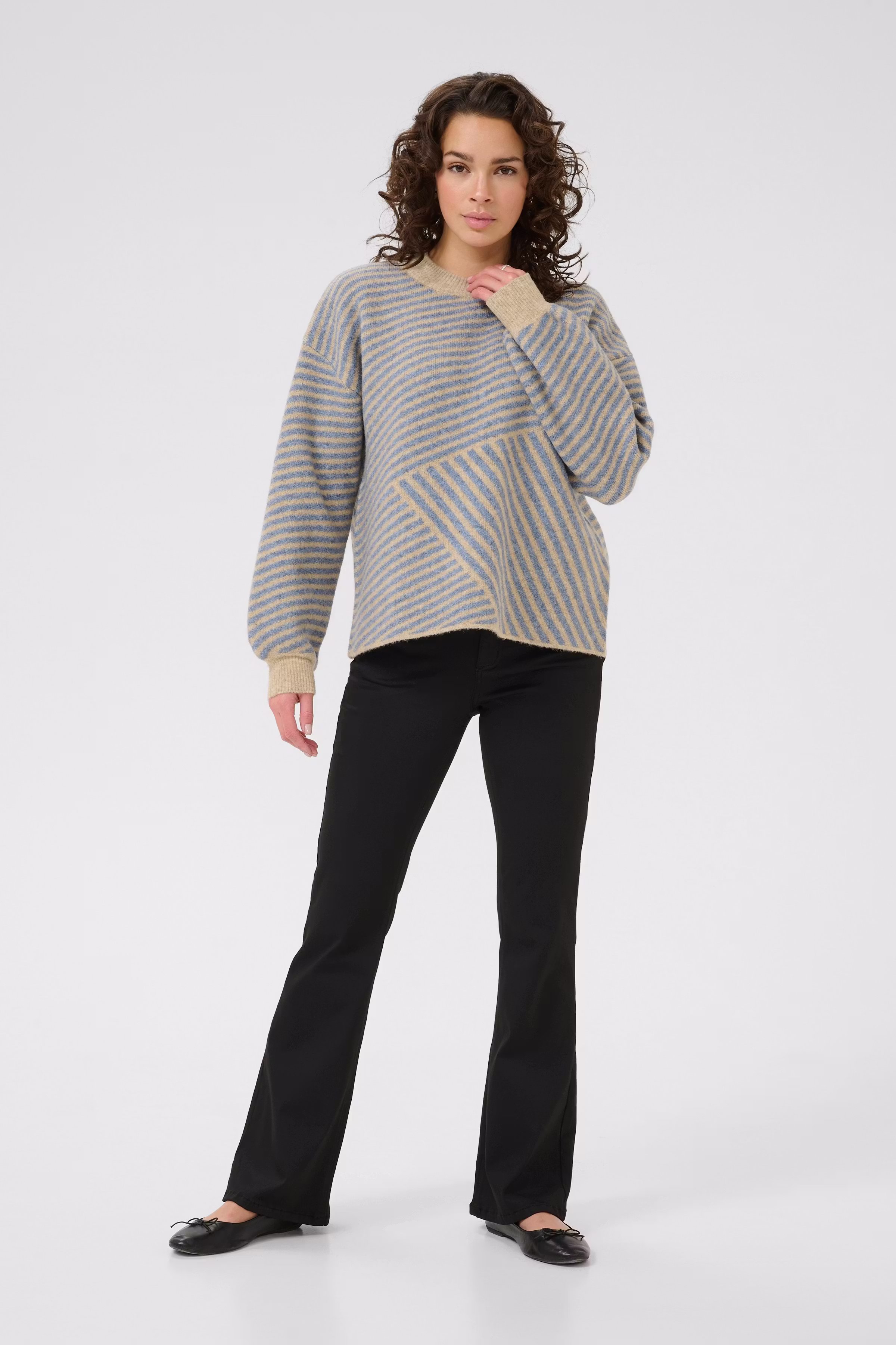 KAverana Pullover LOOKBOOK FRONT 10509061-108411