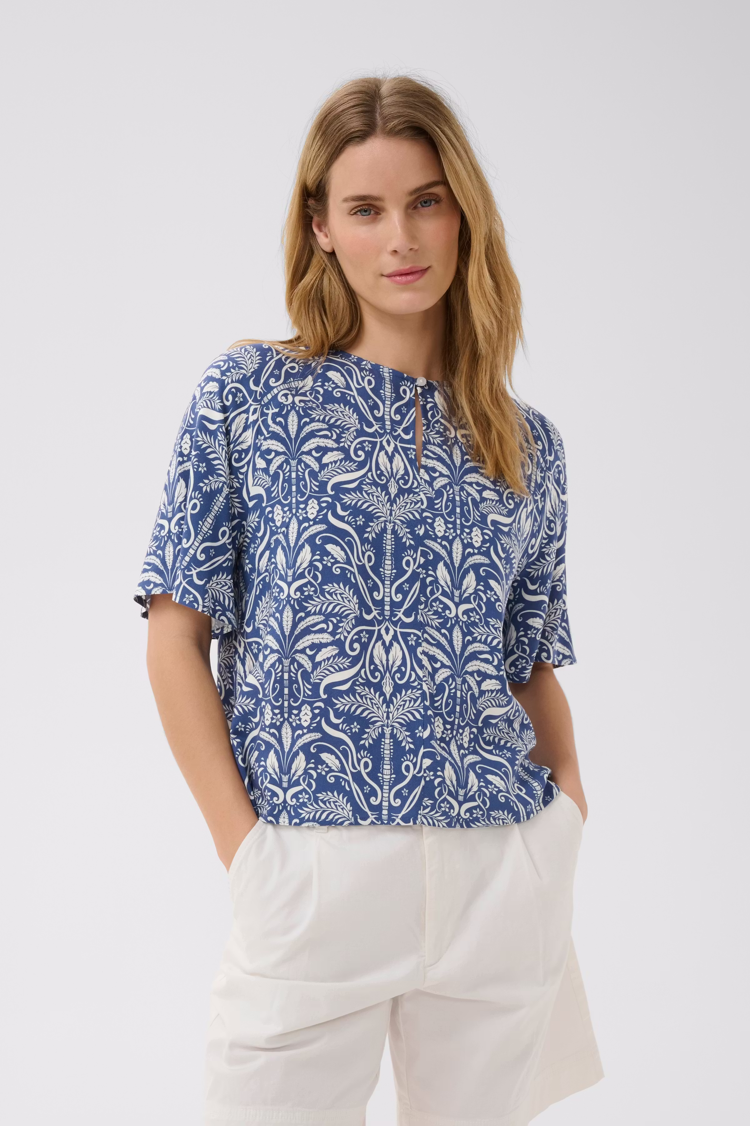 BertelinePW Blouse LOOKBOOK FRONT 30310593-304946