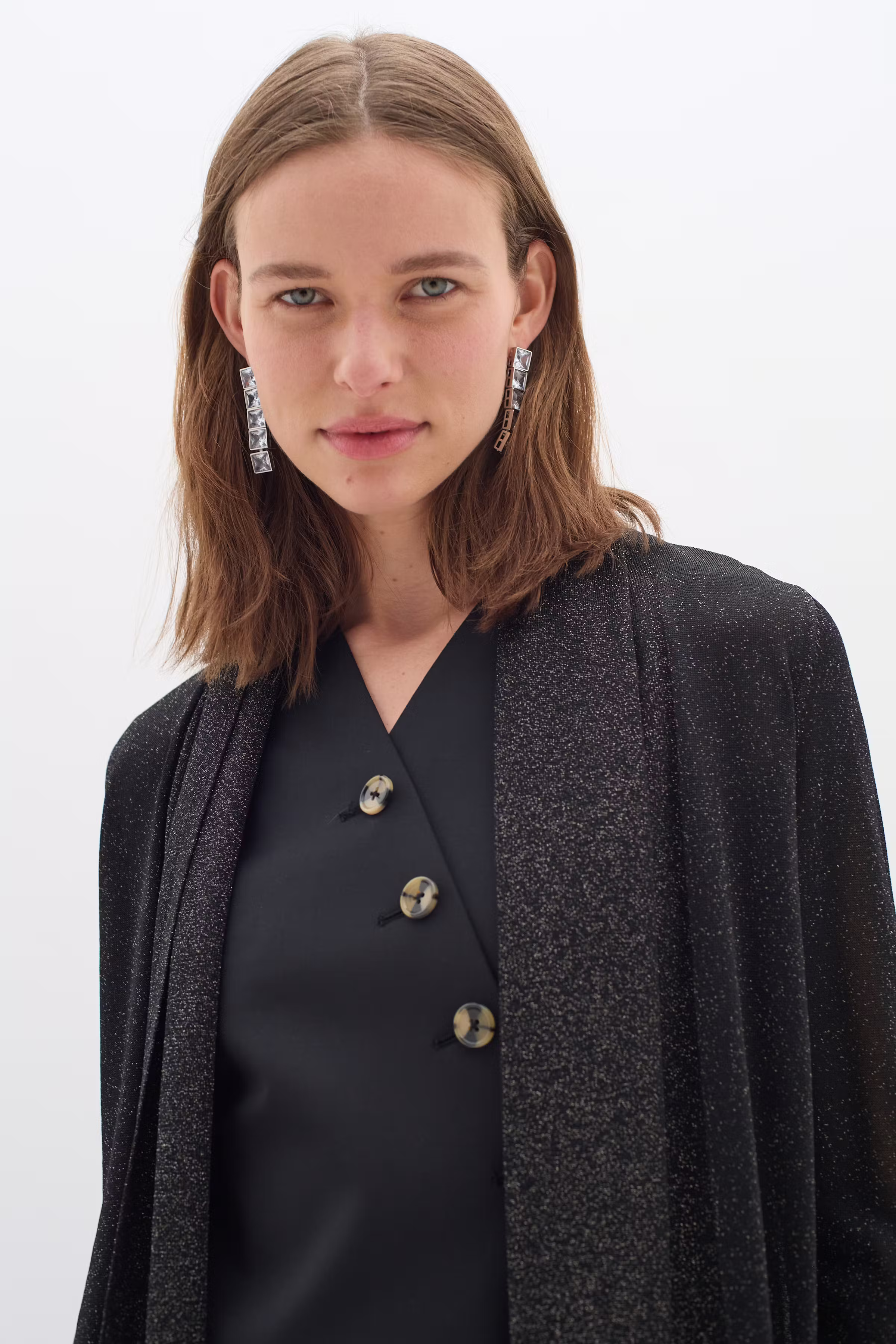 ThaniIW glitter Cardigan LOOKBOOK DETAIL 30109765-194008