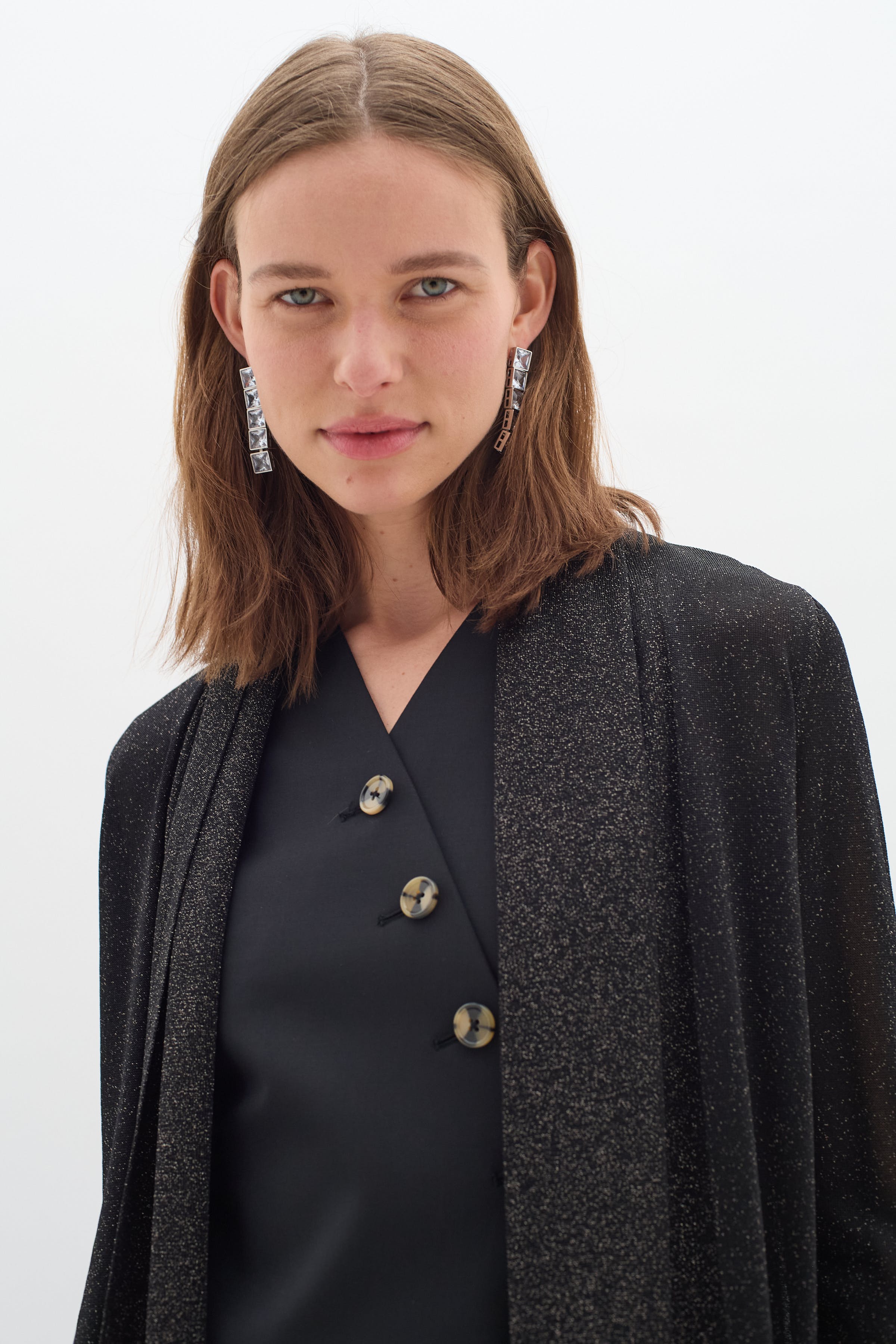 ThaniIW glitter Cardigan LOOKBOOK DETAIL 30109765-194008