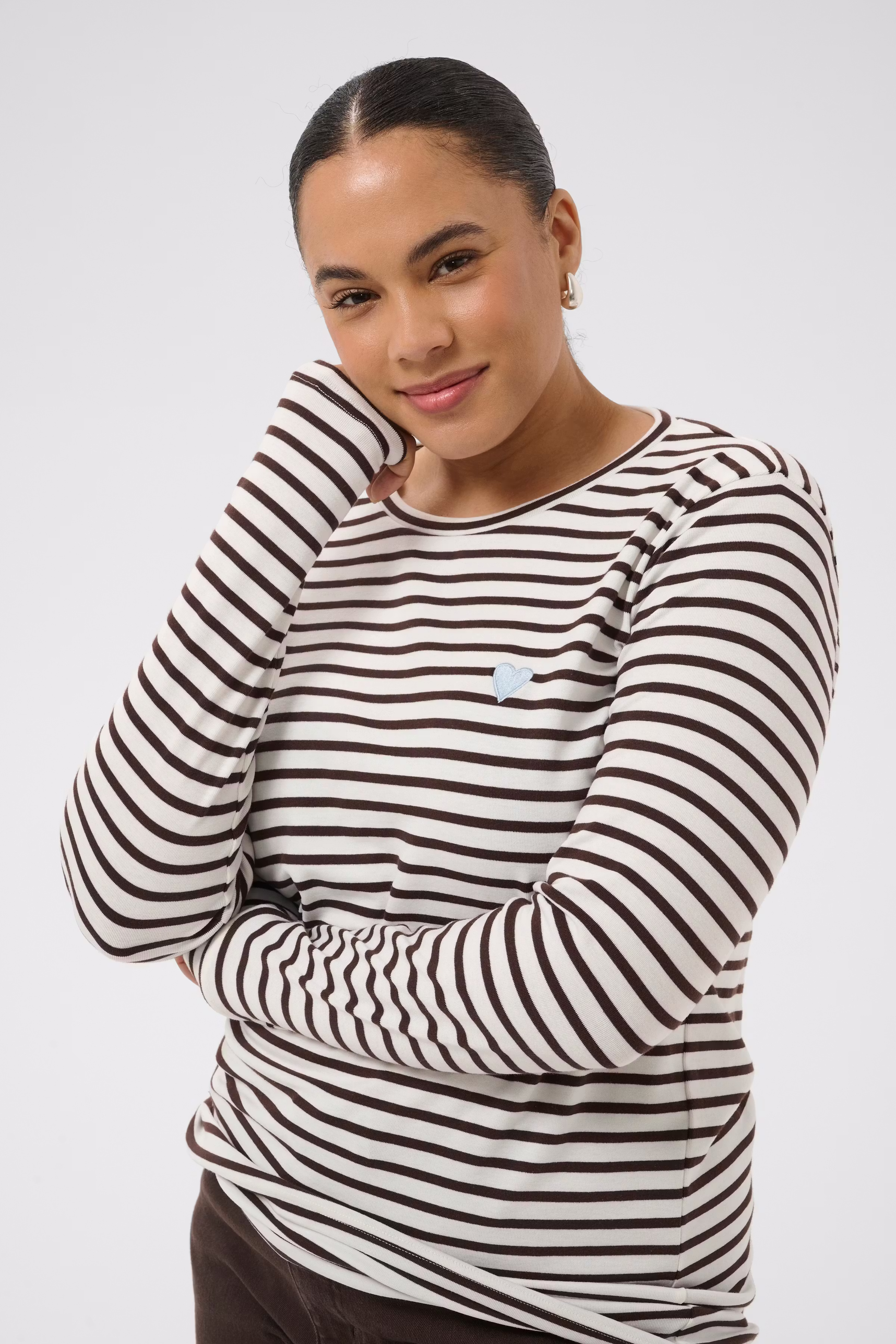 KClia Stribet Langærmet T-shirt LOOKBOOK DETAIL 10580179-109660
