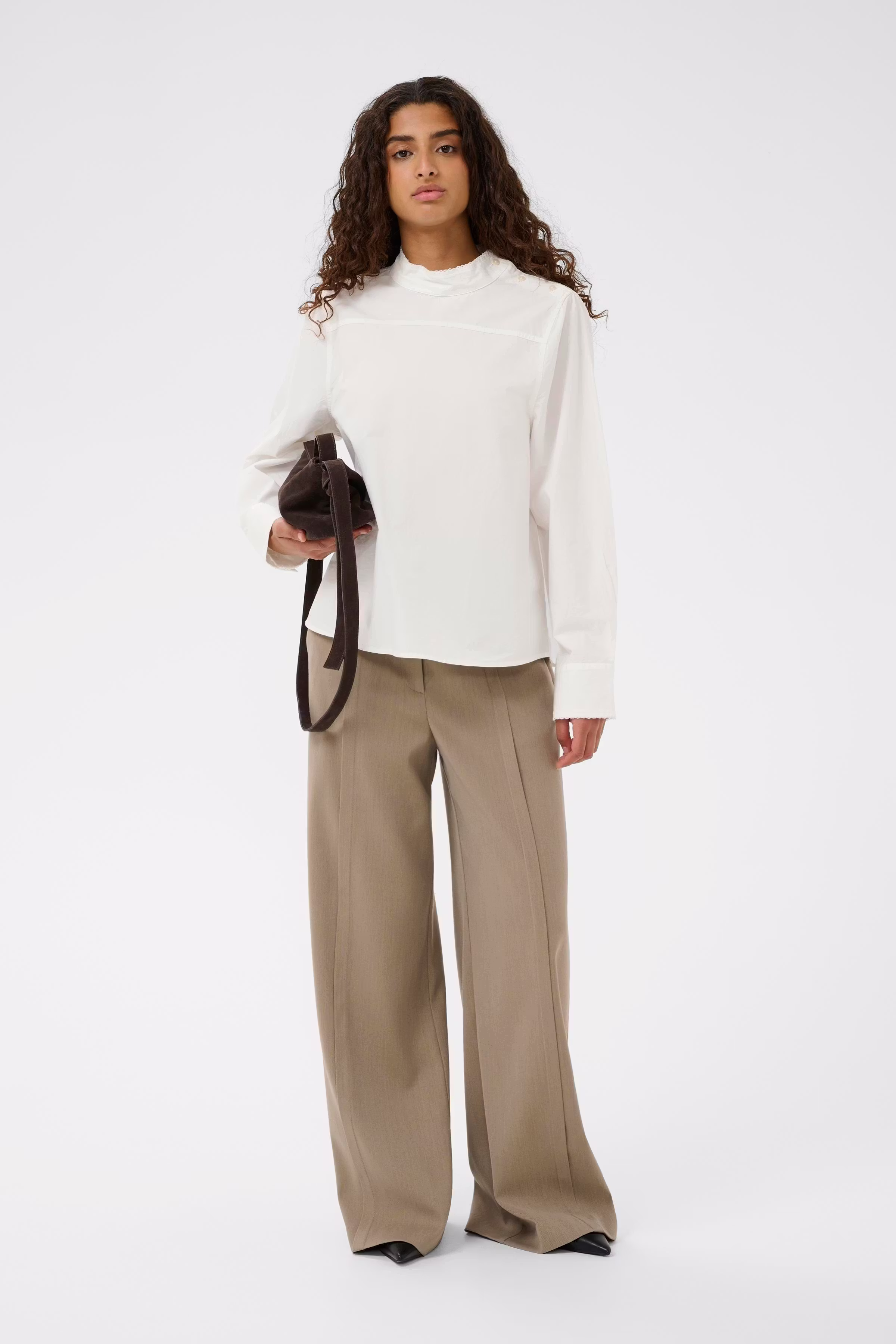 SLEmanda Bluse LOOKBOOK FRONT 30408893-110601