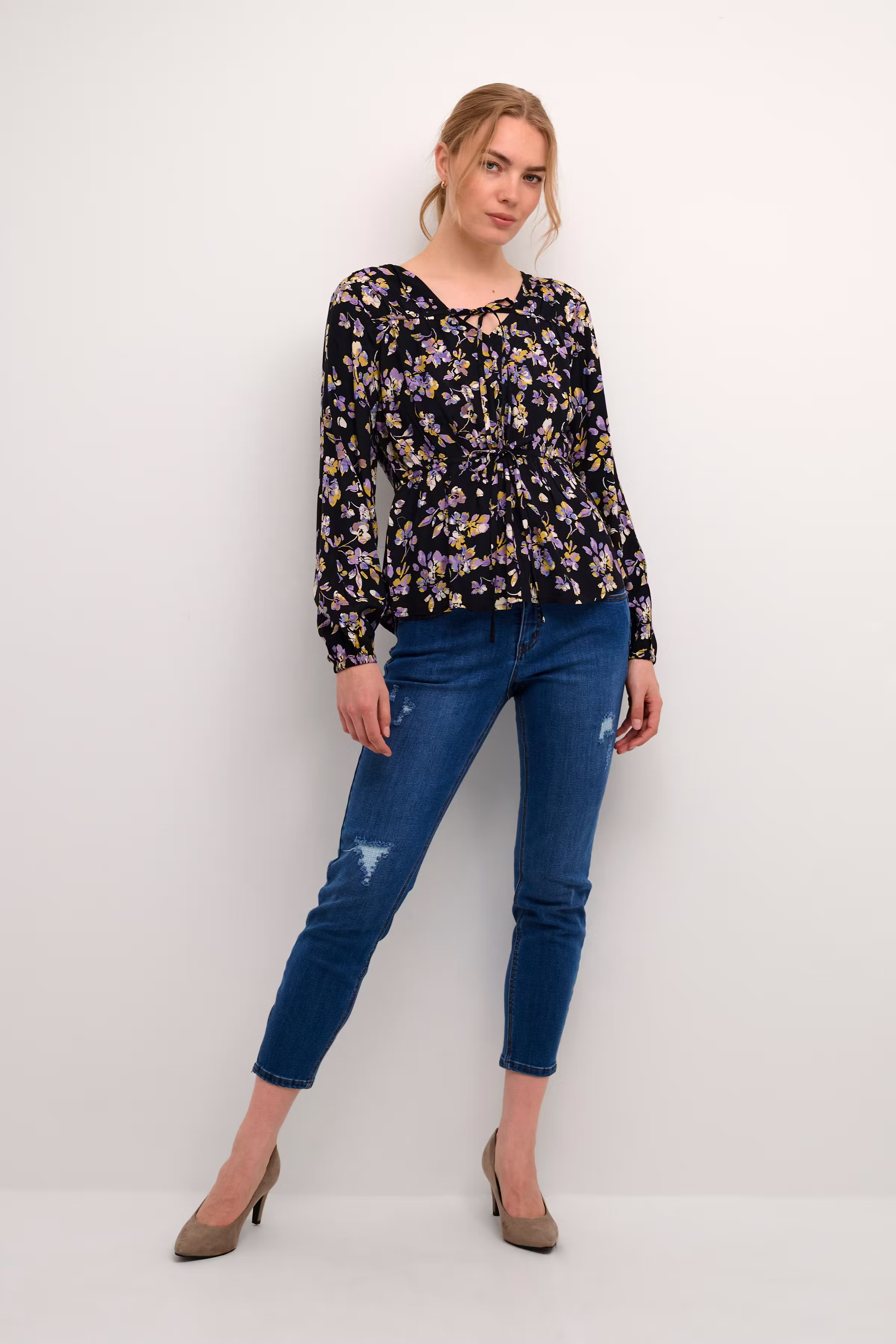 CREnna Bluse LOOKBOOK FRONT 10612205-105263