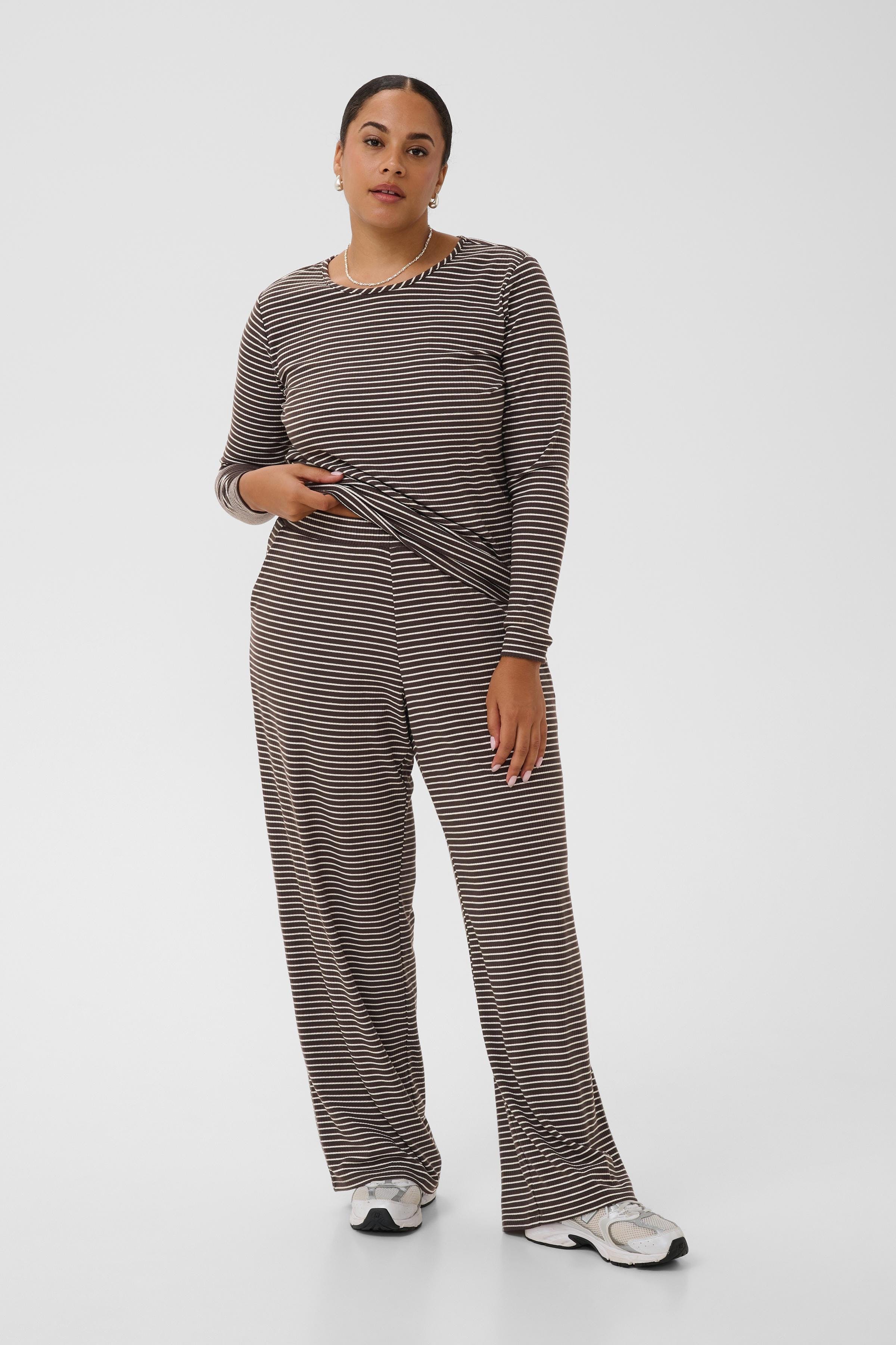 KCsmilla Hose LOOKBOOK FRONT 10584771-1000495