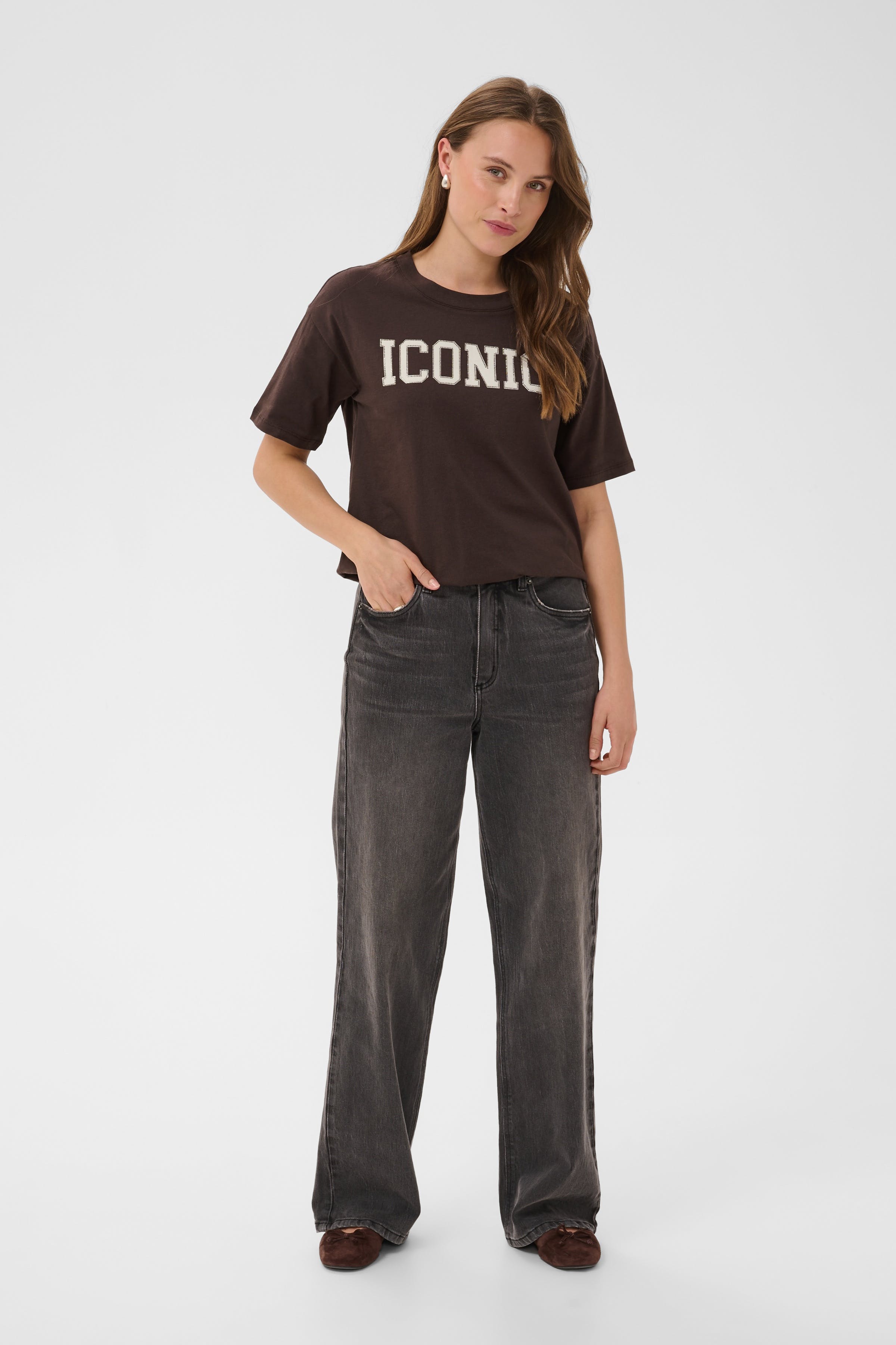 KAalba T-shirt LOOKBOOK FRONT 10511887-190915