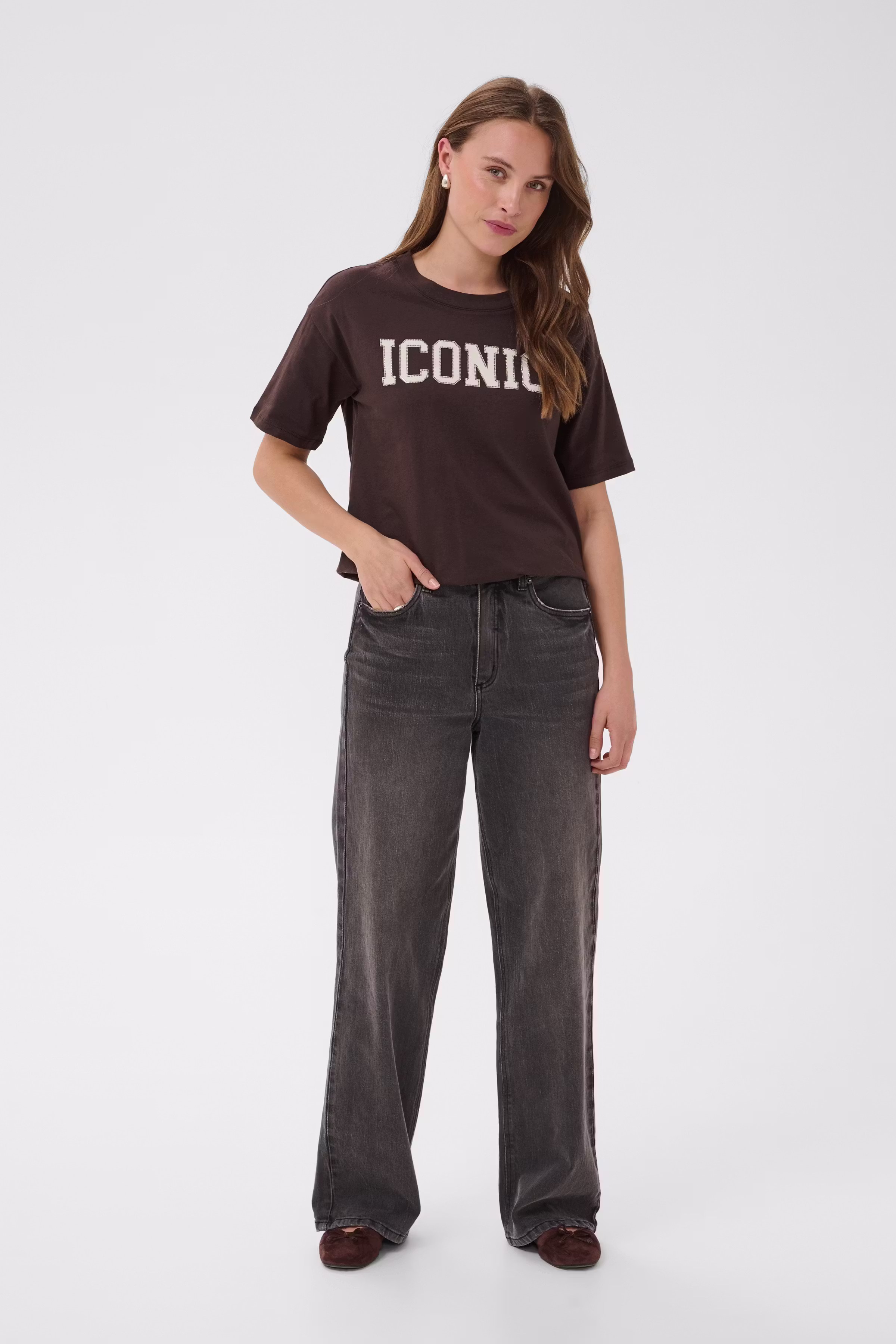 KAalba T-shirt LOOKBOOK FRONT 10511887-190915