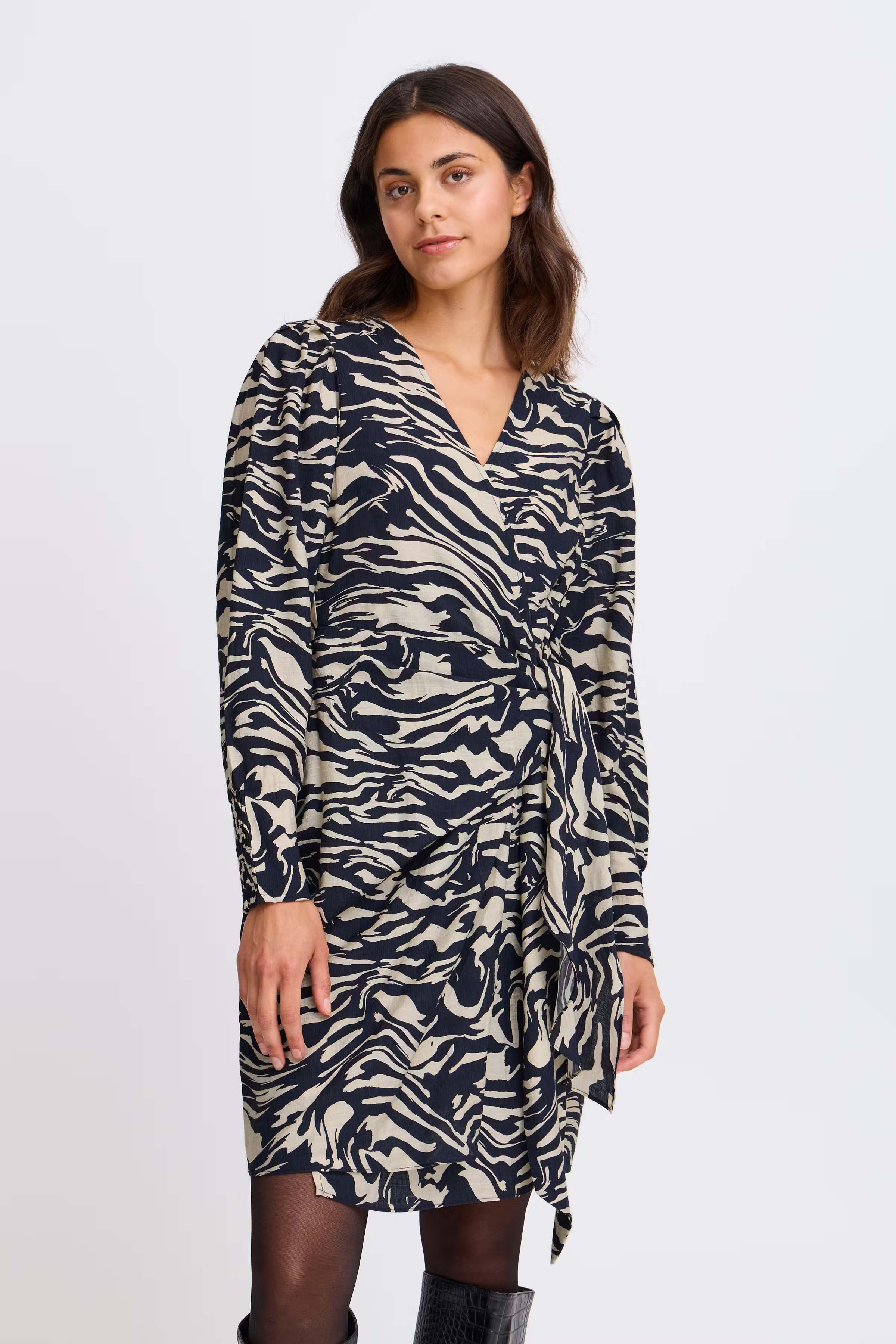 FRARIANA Kjole LOOKBOOK FRONT 20614544-203623