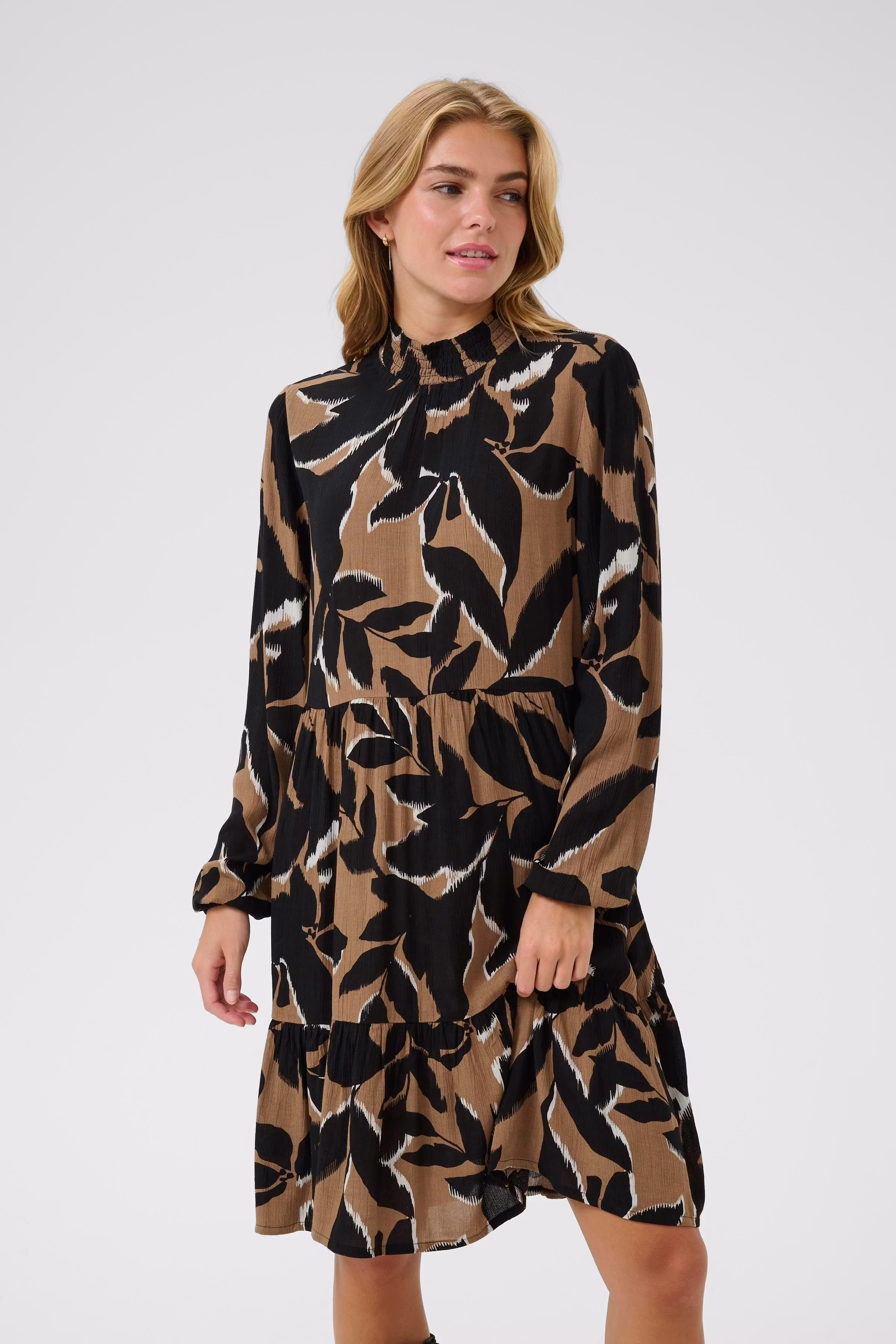 KAlinda Kjole LOOKBOOK FRONT 10510741-108791