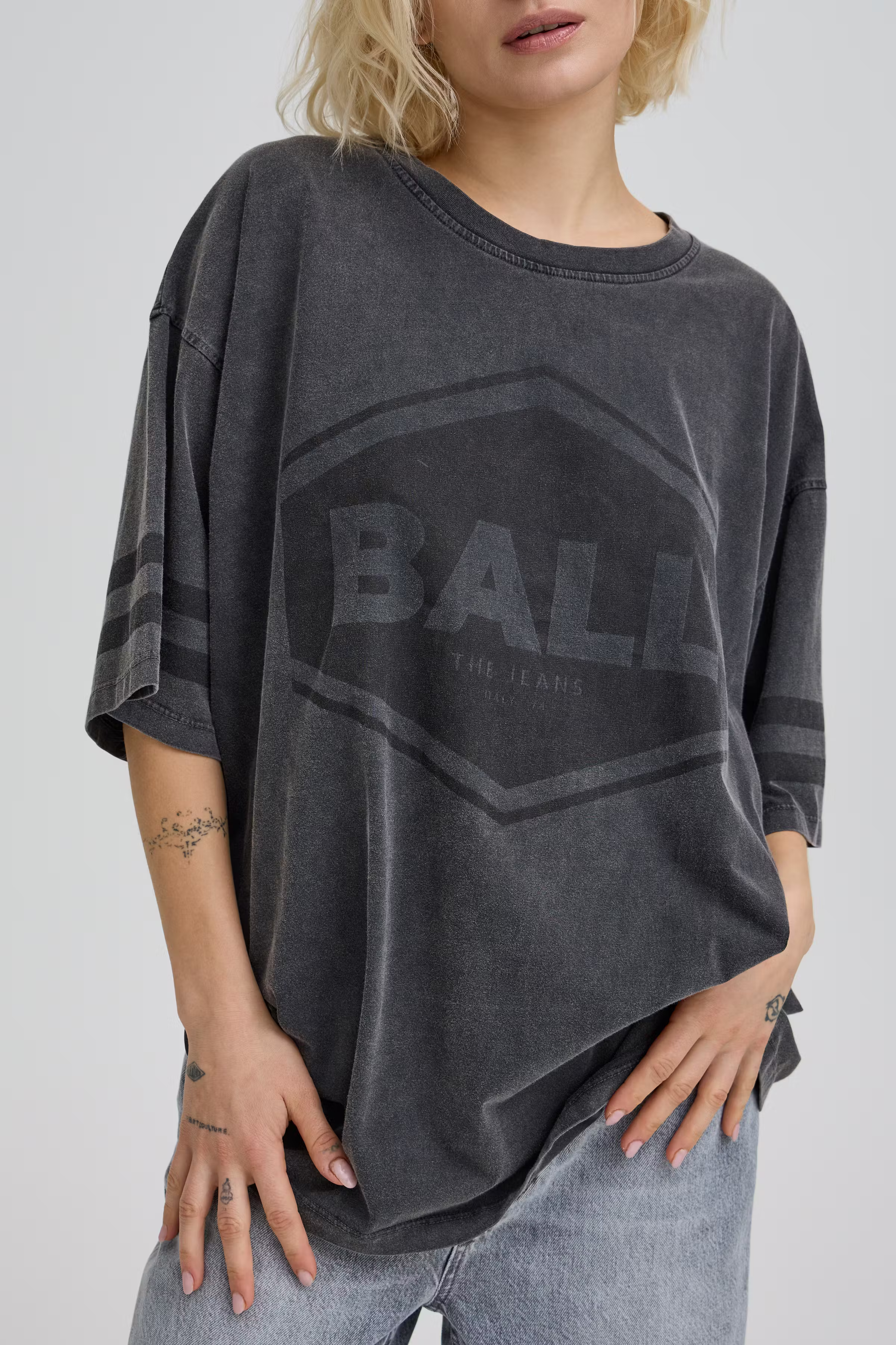 BANOEMI T-shirt LOOKBOOK DETAIL 50405016-193911