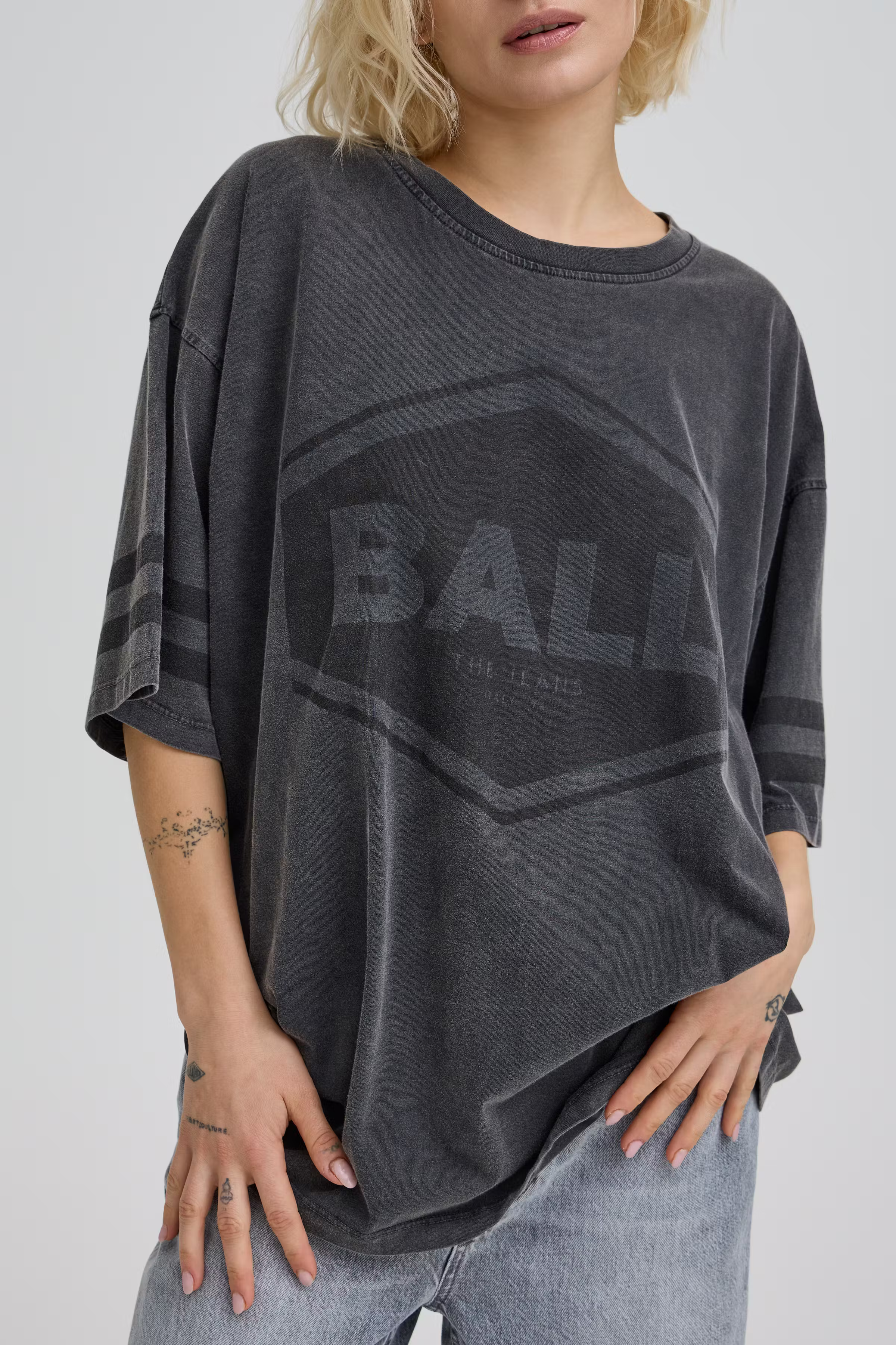 BANOEMI T-shirt LOOKBOOK DETAIL 50405016-193911