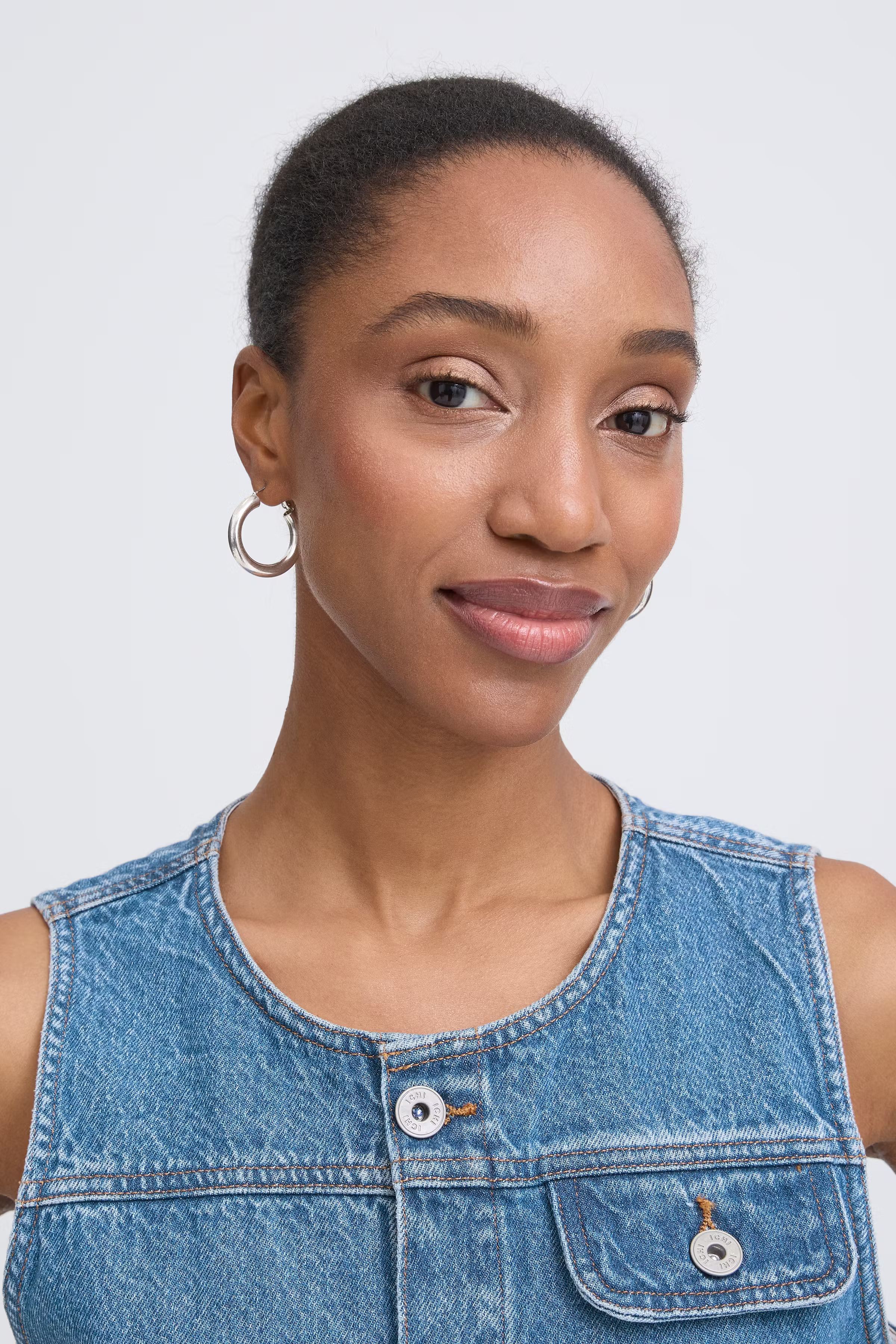 IHPAMILA Vest LOOKBOOK DETAIL 20125360-200339