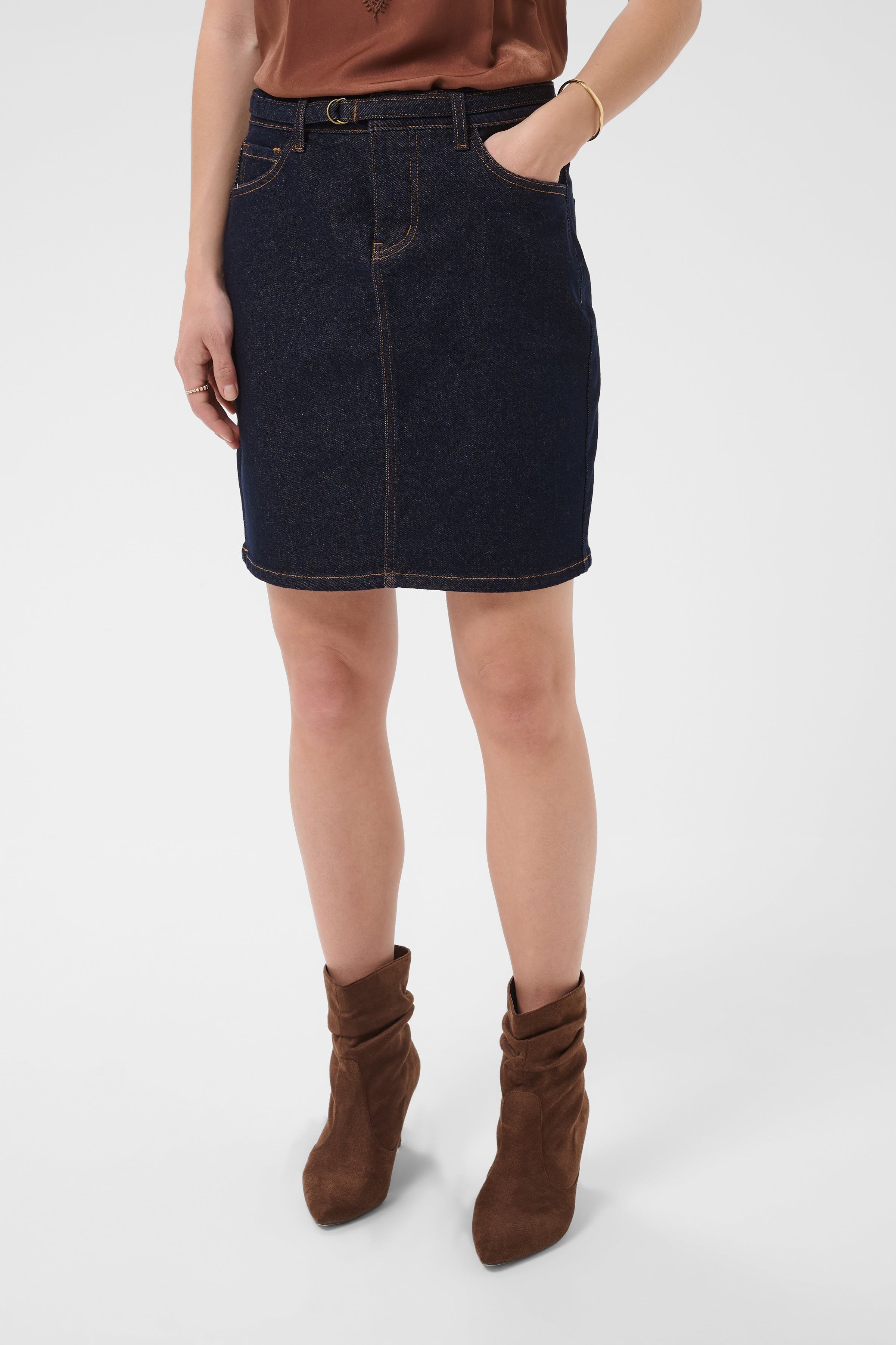 CREa Rock LOOKBOOK FRONT 10615328-108126