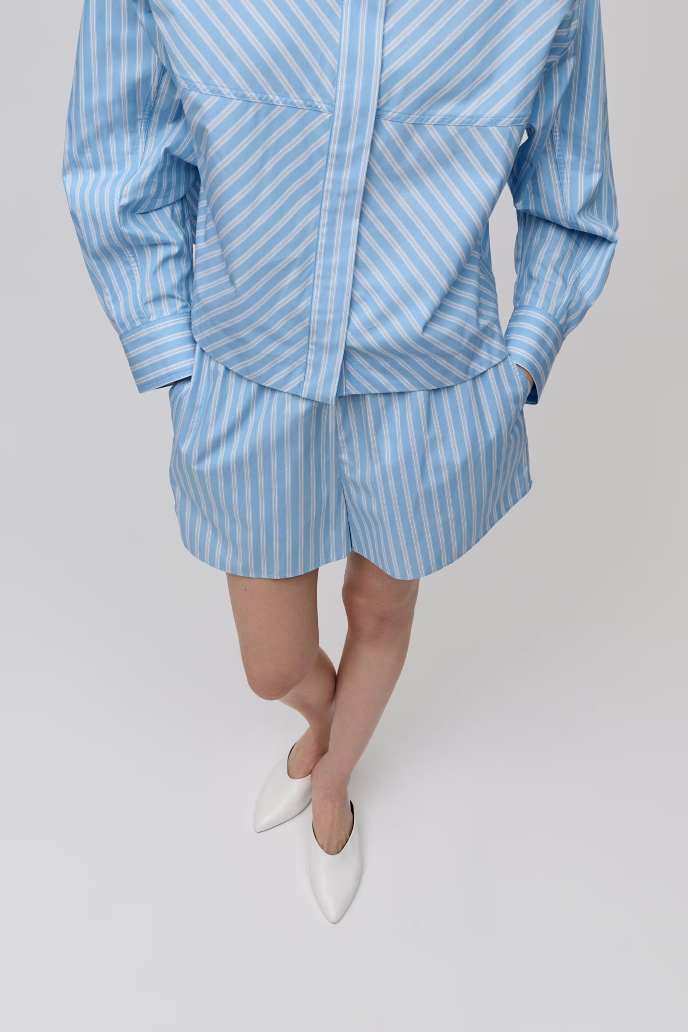 PIPER Shorts LOOKBOOK FRONT 30600521-MC2152