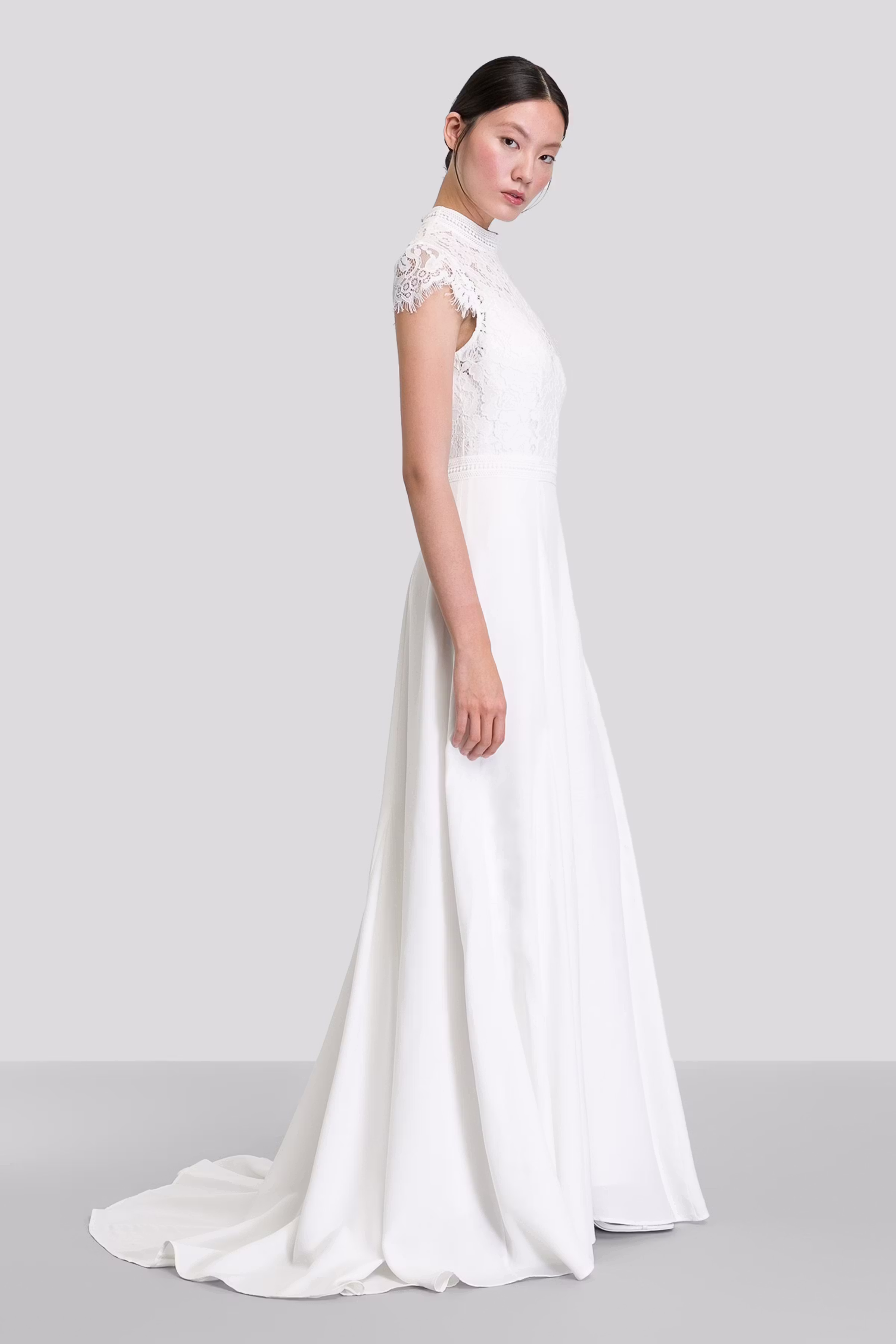 IOMARTINE Dress LOOKBOOK FRONT 30600351-WH010