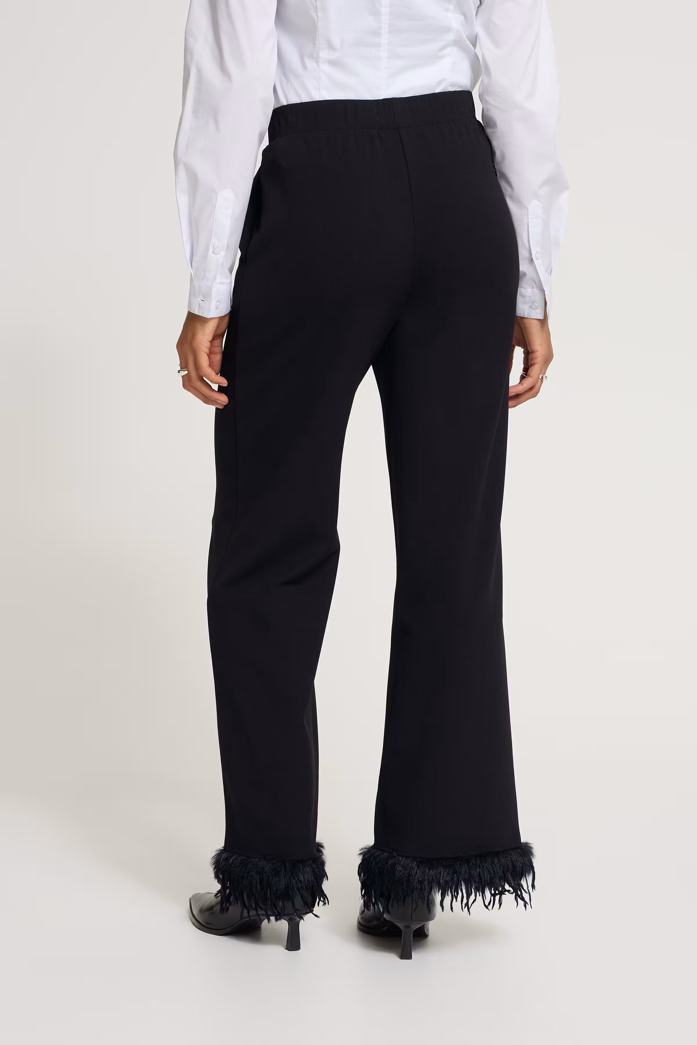 IHKATINE Trousers LOOKBOOK BACK 20127148-194008
