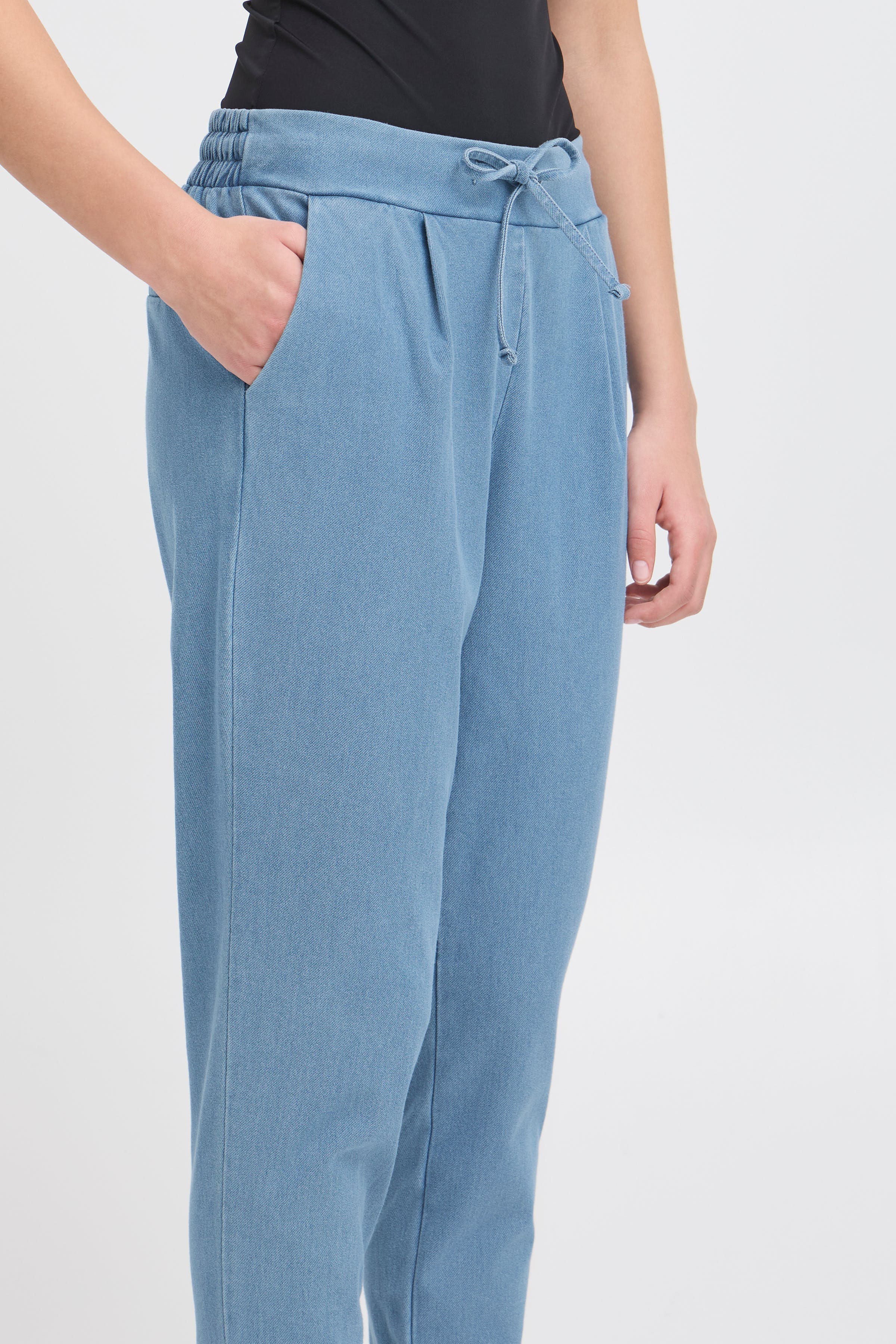 IHKATE Hose LOOKBOOK DETAIL 20123693-204711