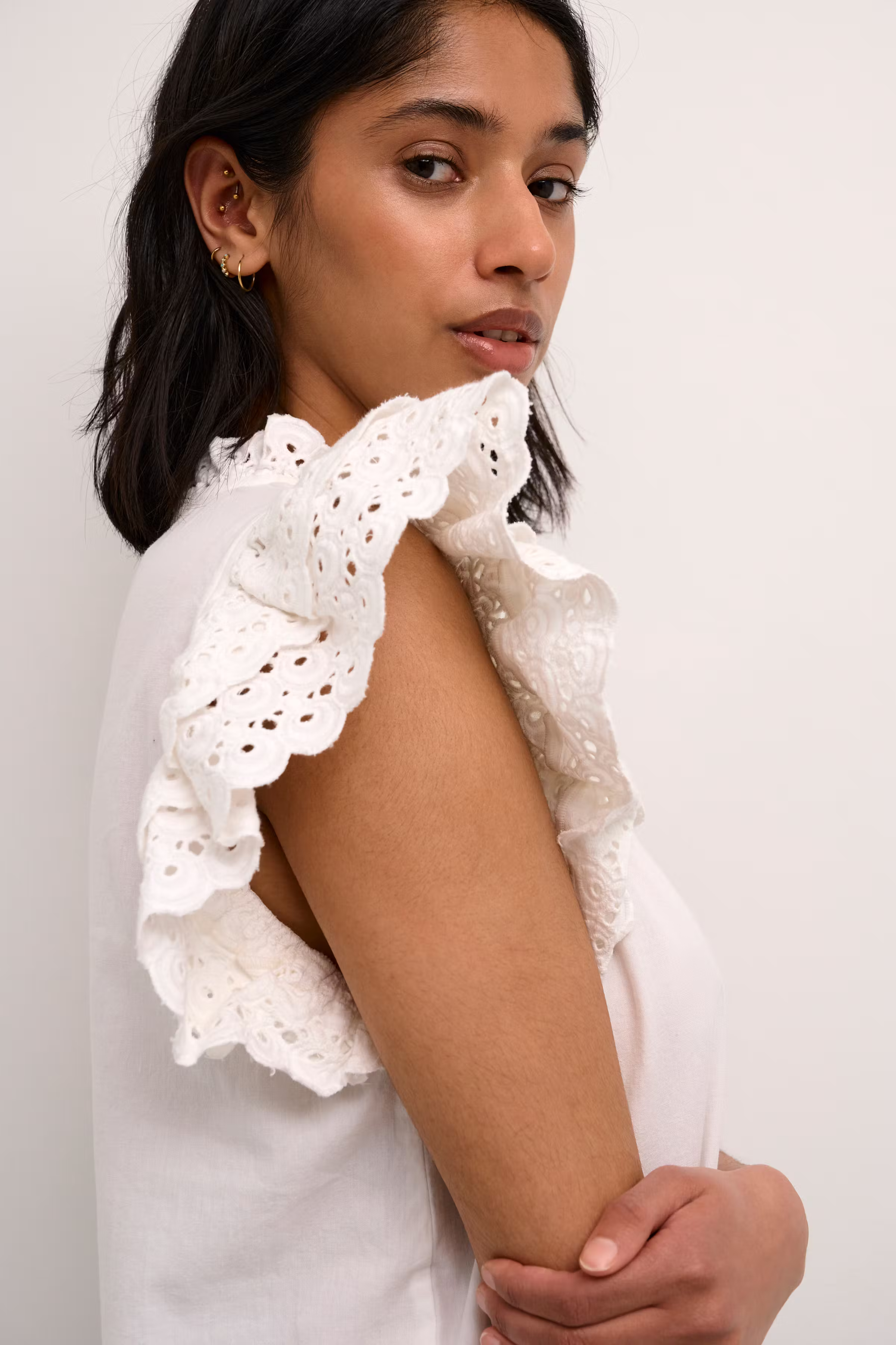 JanelleKB Blouse LOOKBOOK DETAIL 10104491-110601