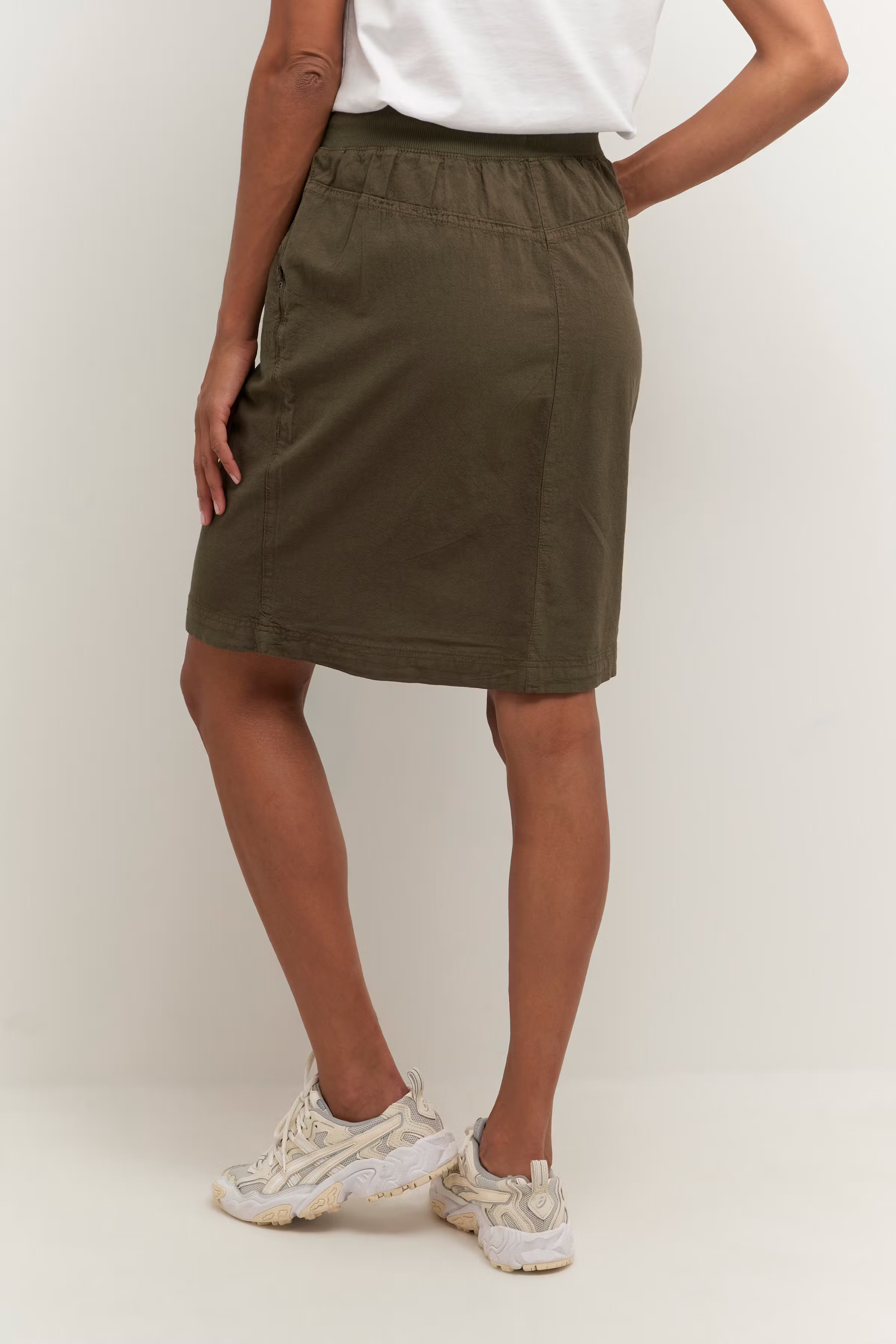 KANaya Skirt LOOKBOOK BACK 10502802-50947