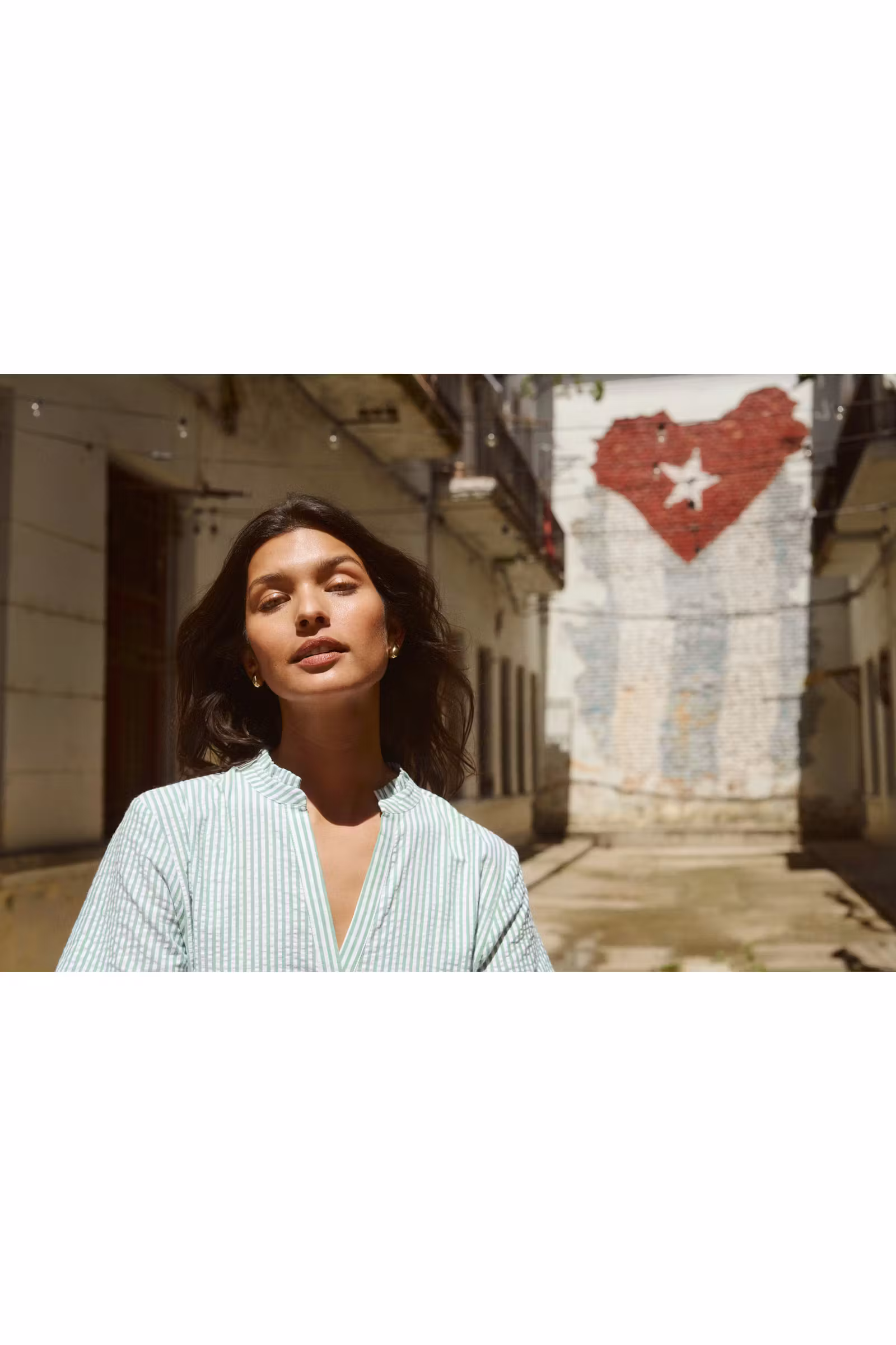 ElmikoSZ Dress LOCATION NONE 30512634-303904