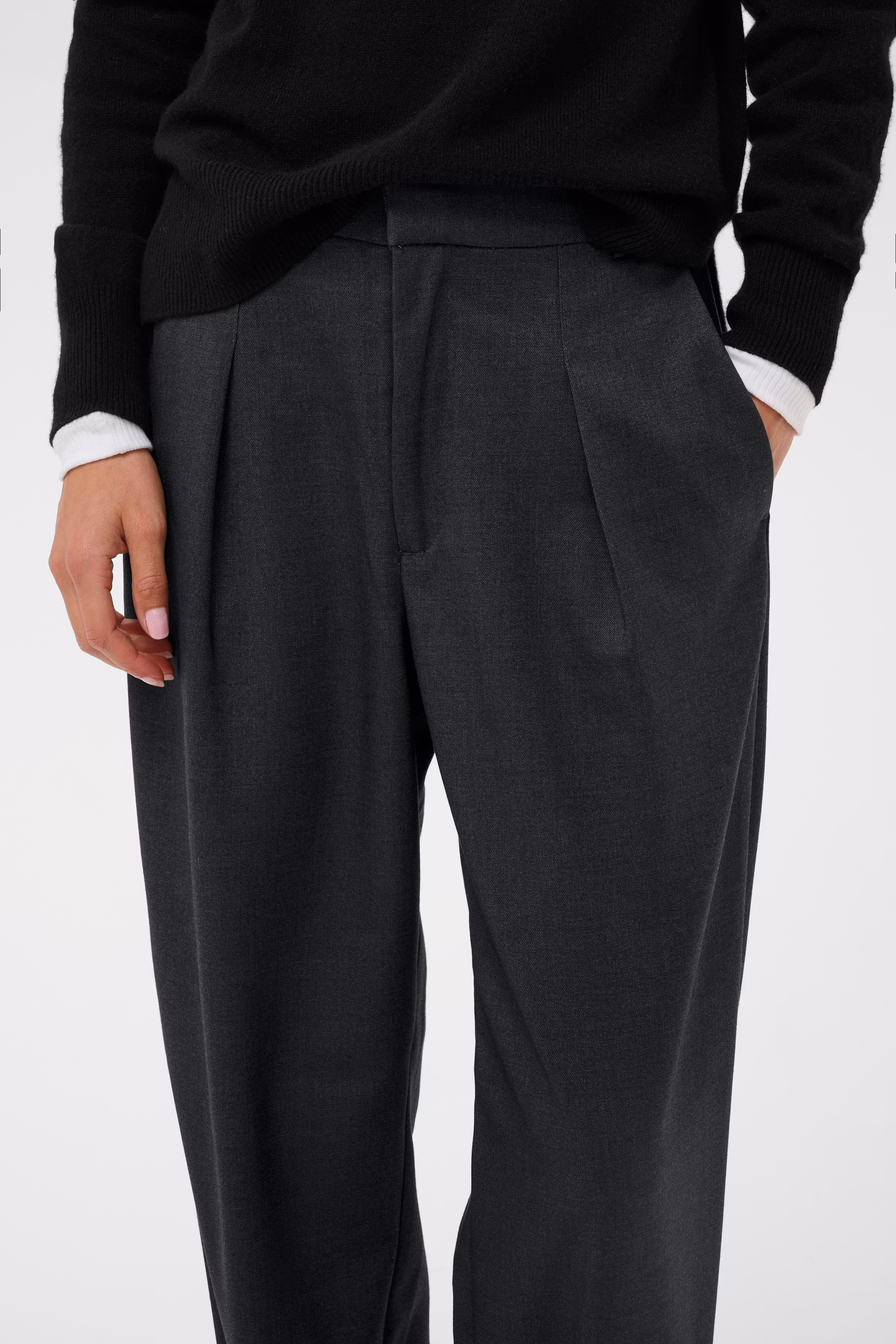 YuktaIW Broek LOOKBOOK DETAIL 30111161-301744