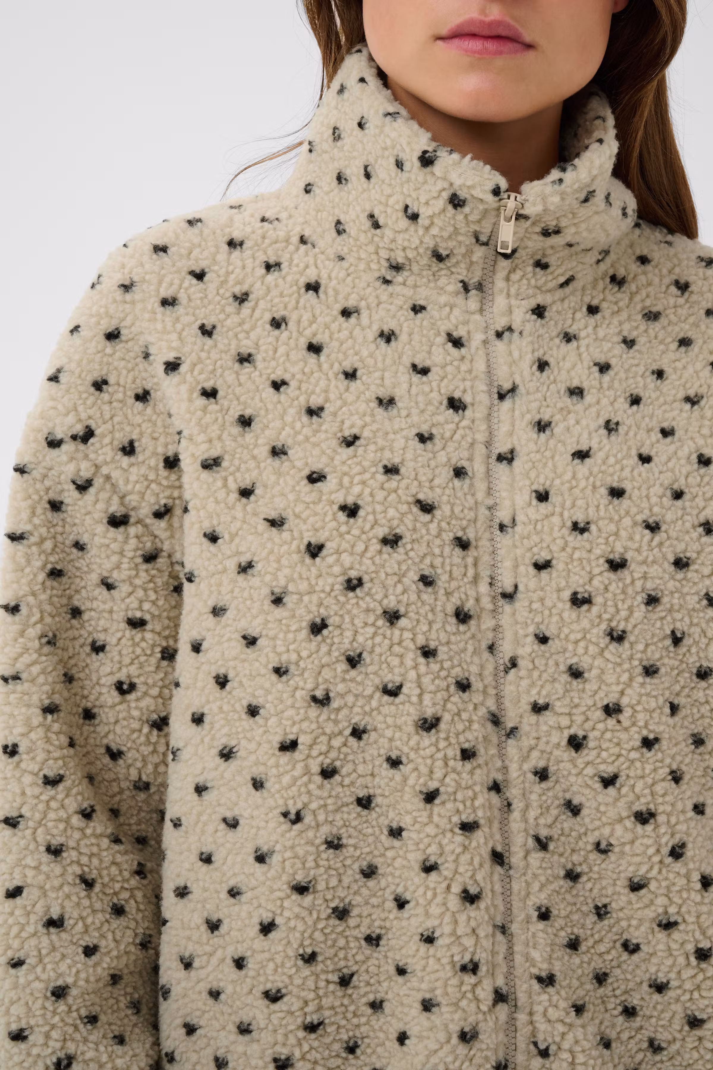 TuviaSZ Outerwear LOOKBOOK DETAIL 30515780-305633