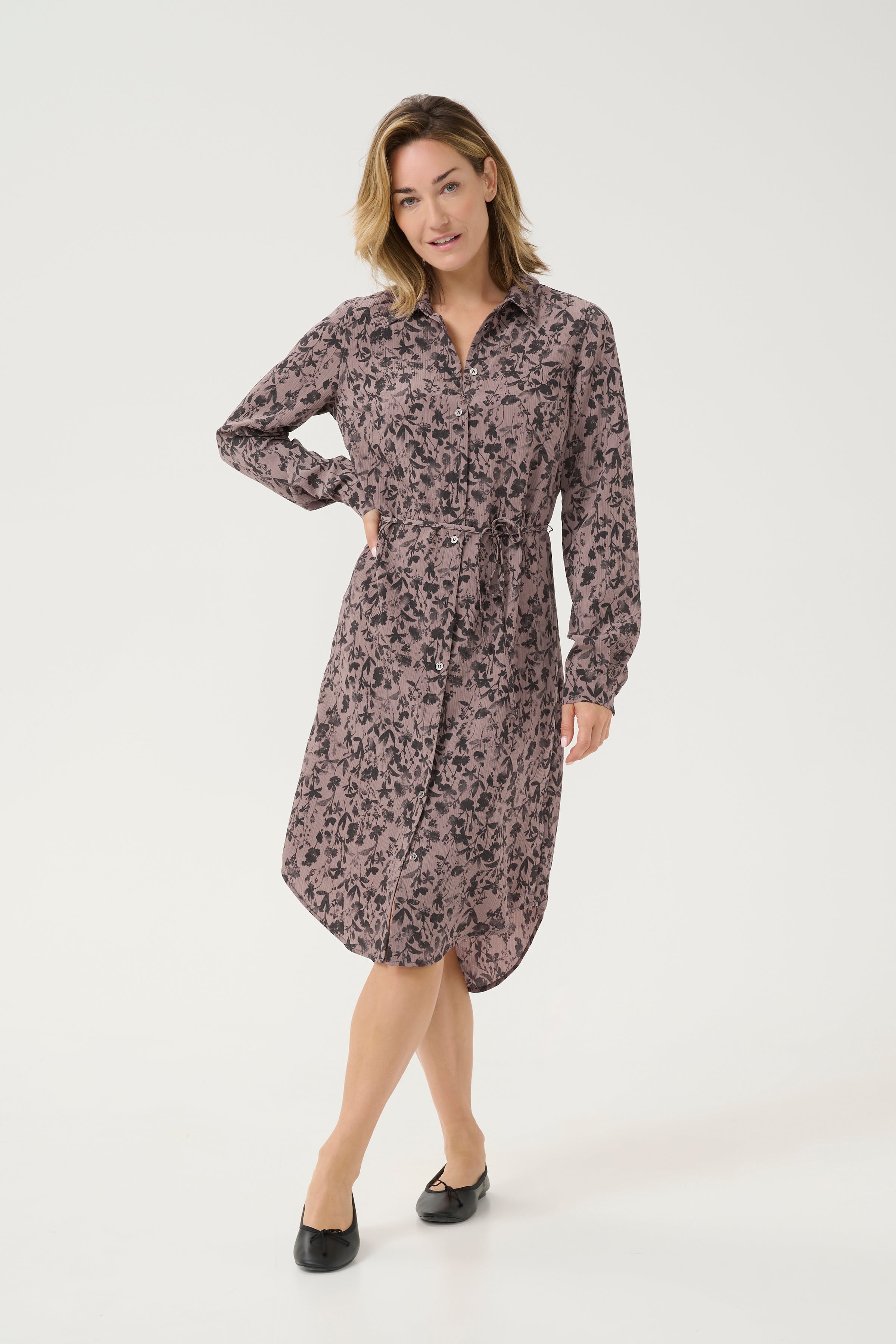 BPrebekka Kleid LOOKBOOK FRONT 10590751-106726B