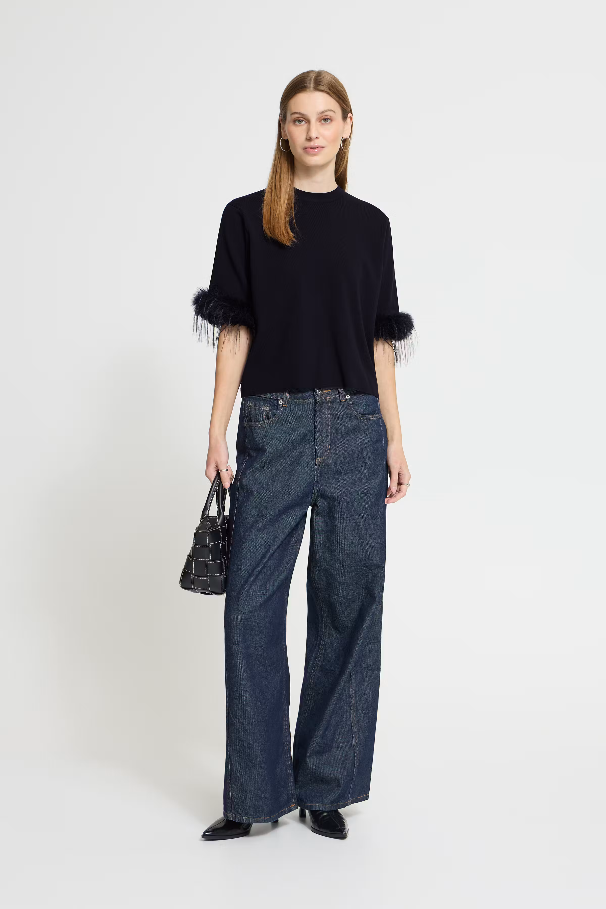 IHDALISE Pullover LOOKBOOK FRONT 20127136-194008