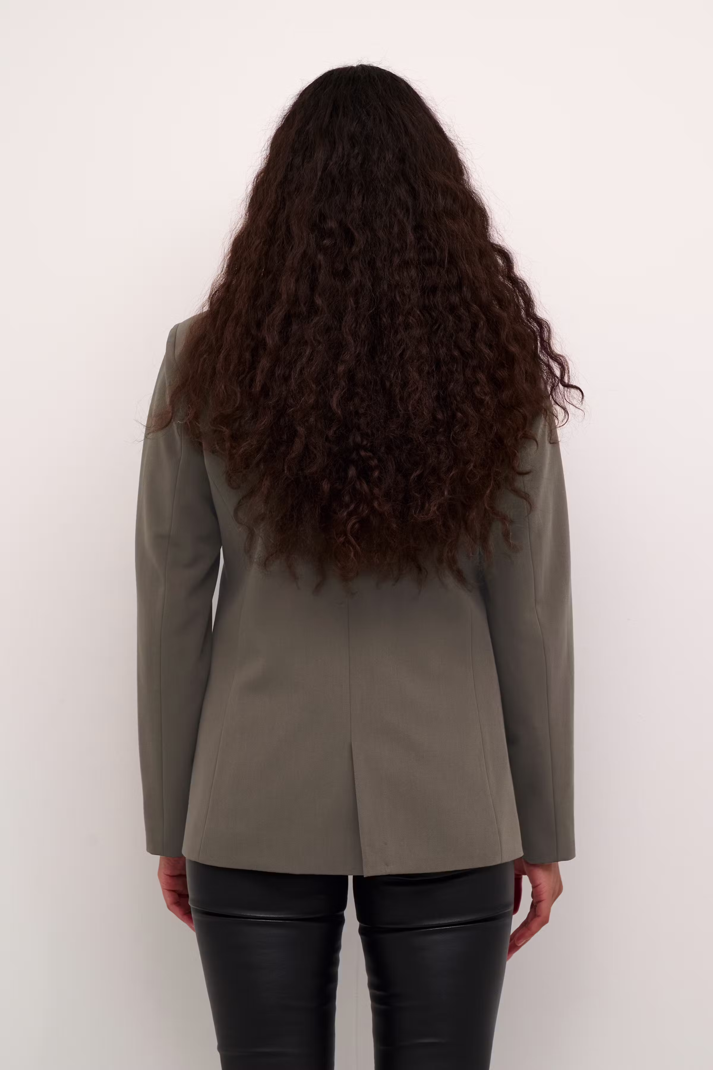 KAsakura Blazer LOOKBOOK BACK 10506684-190810