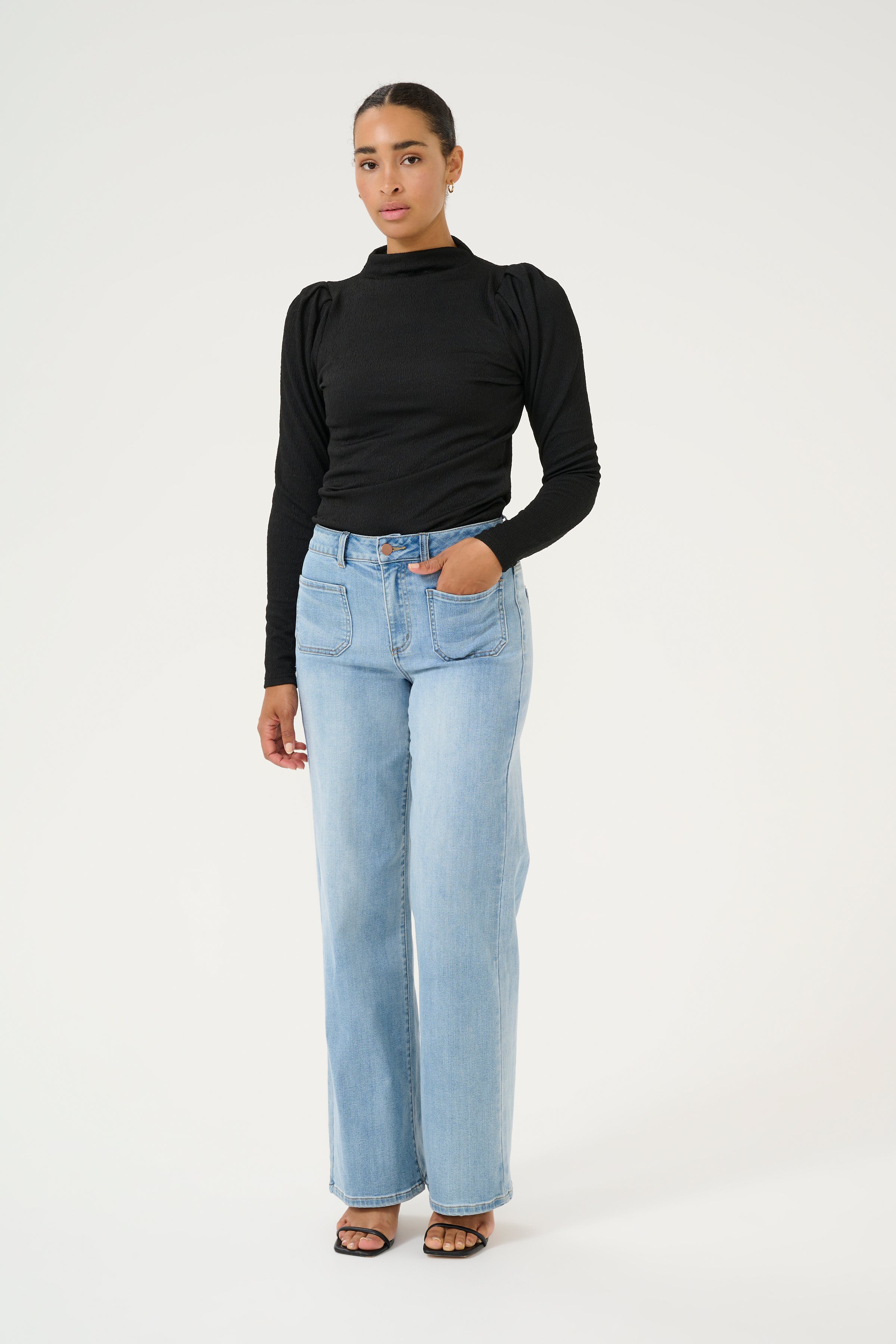 KArobin Blus LOOKBOOK FRONT 10509013-100121