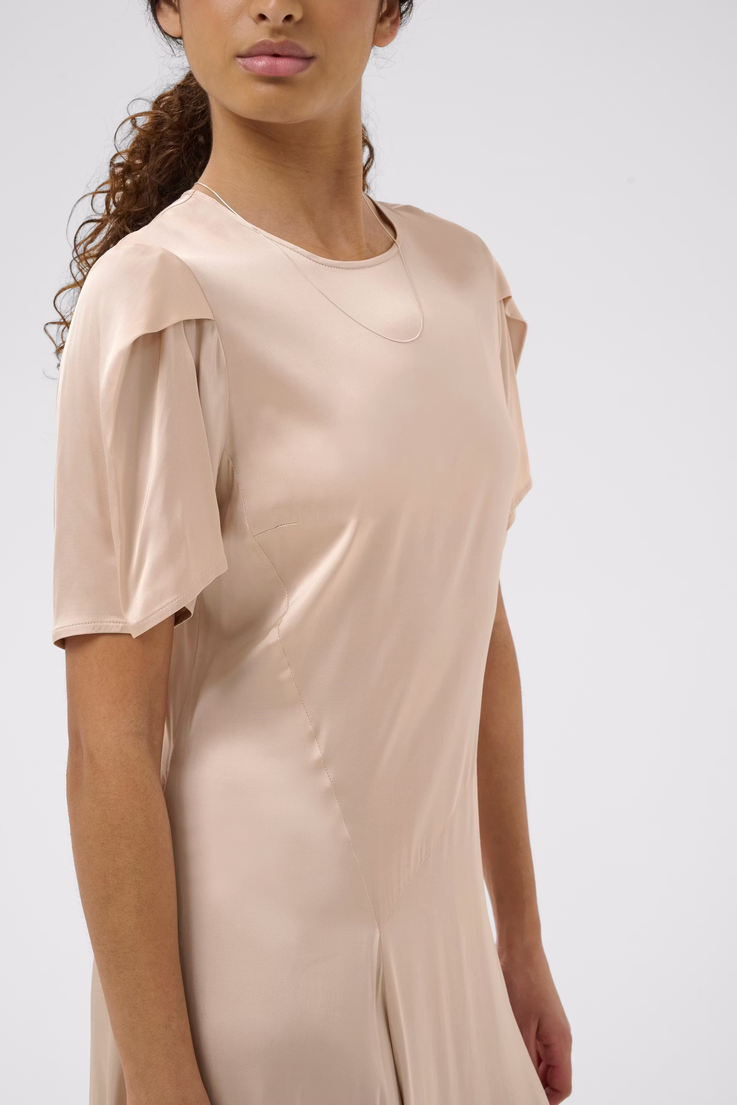 LATINIW Kleid LOOKBOOK DETAIL 30112465-130403